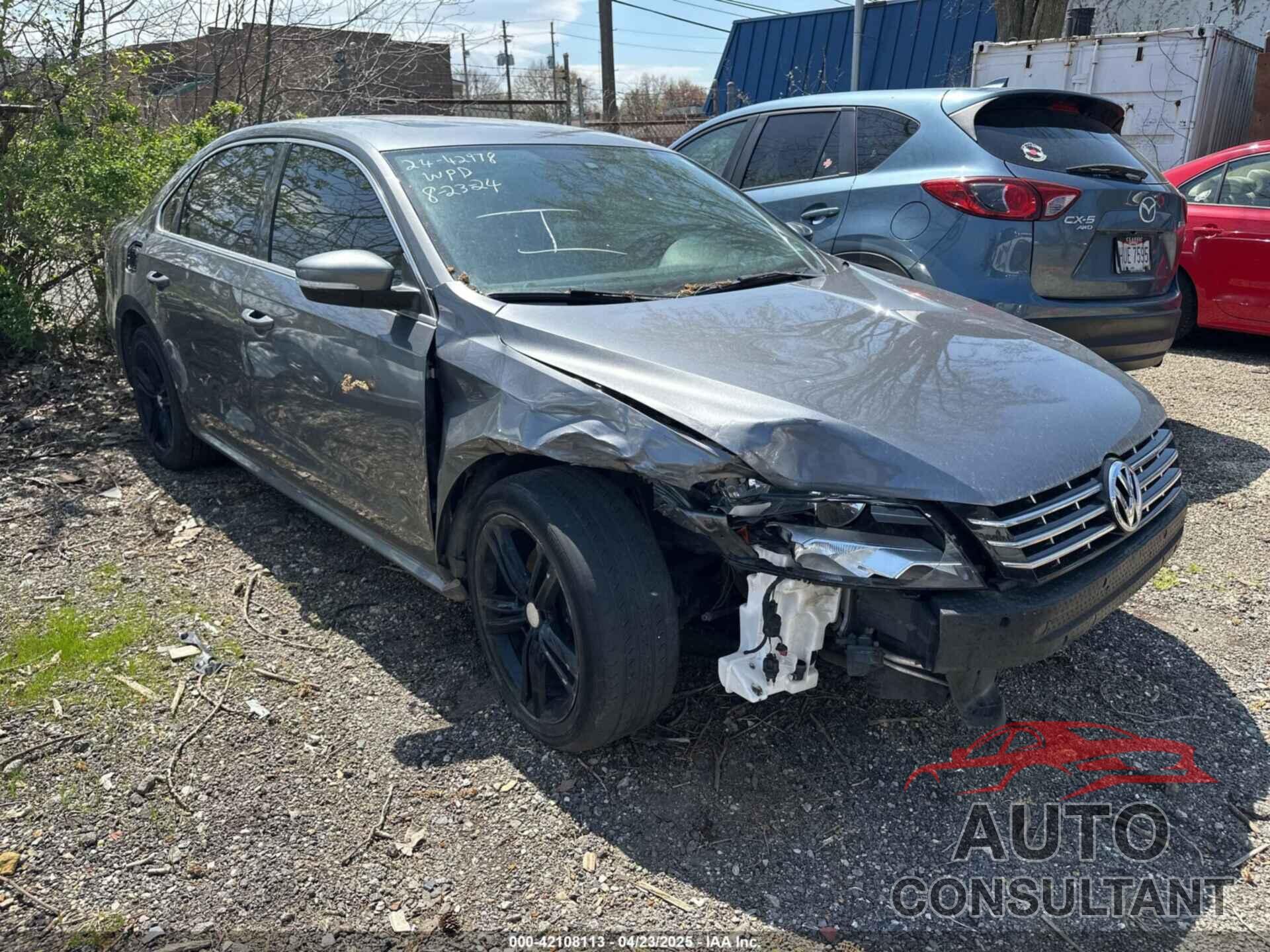 VOLKSWAGEN PASSAT 2015 - 1VWBV7A38FC025826