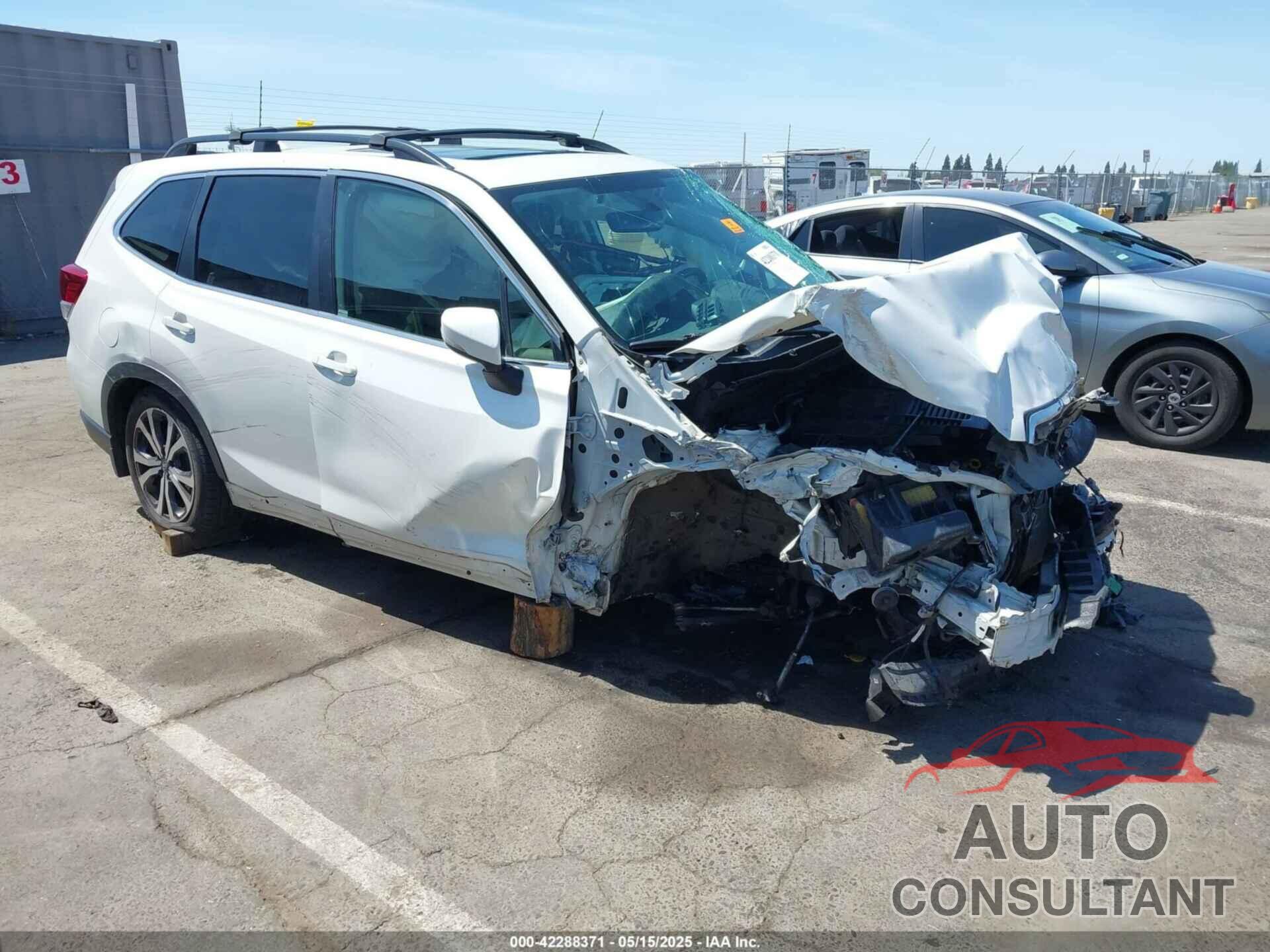 SUBARU FORESTER 2019 - JF2SKAUC2KH441938