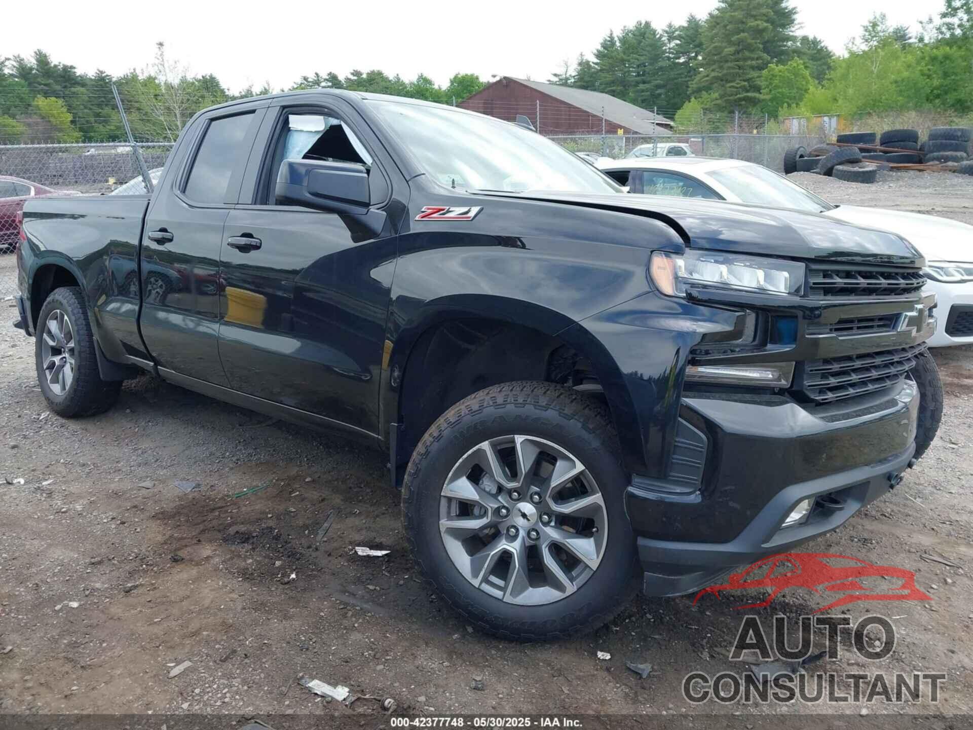 CHEVROLET SILVERADO 1500 2021 - 1GCRYEED1MZ446832