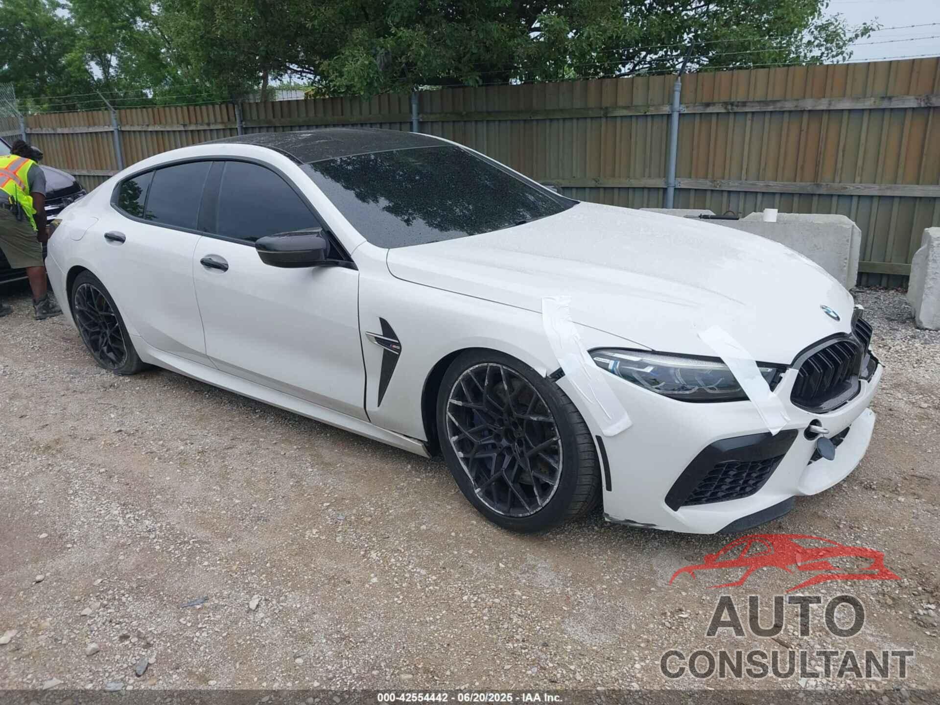 BMW M8 GRAN COUPE 2021 - WBSGV0C02MCF33723