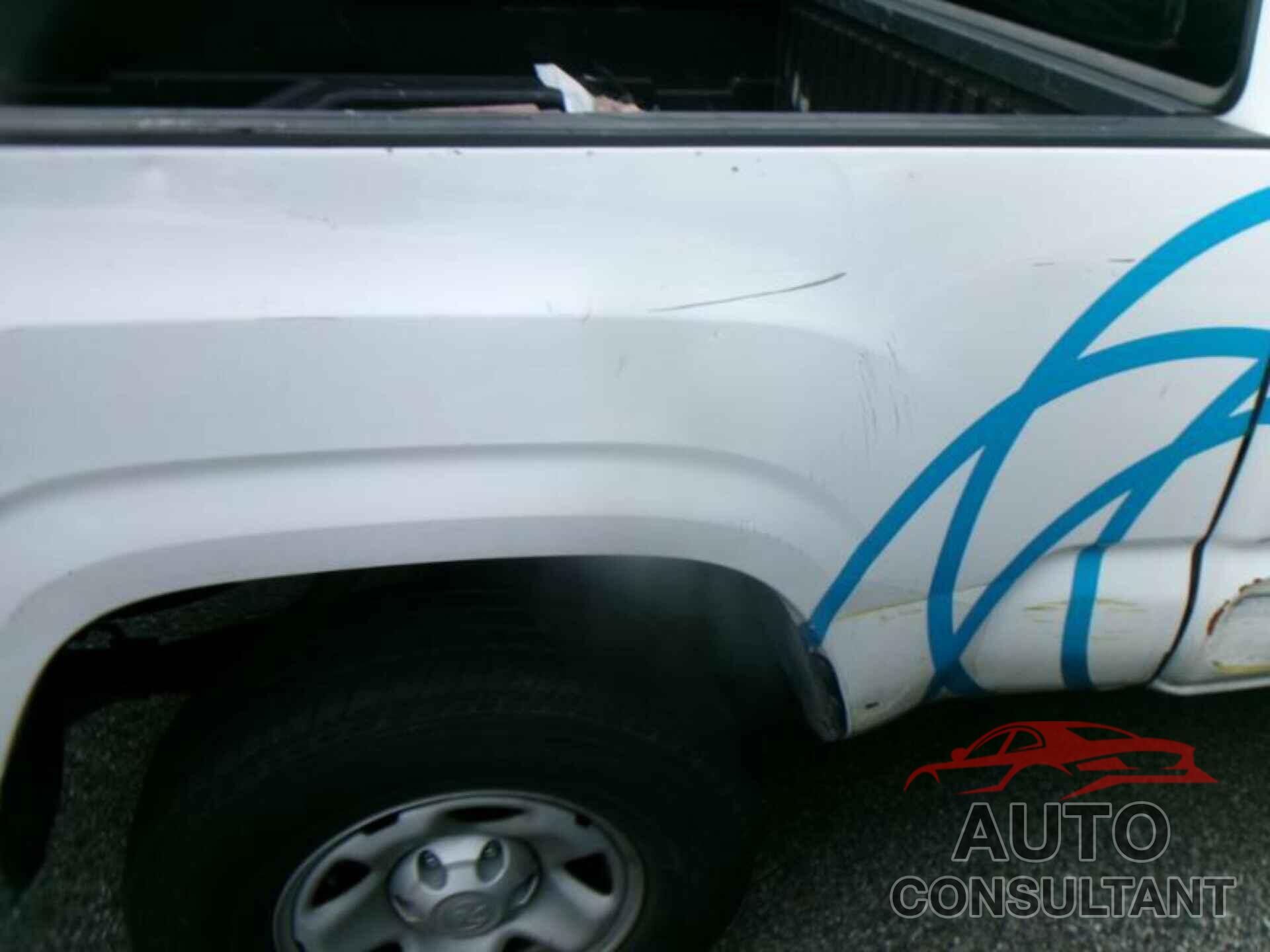 TOYOTA TACOMA 2019 - 5TFRX5GN6KX156104