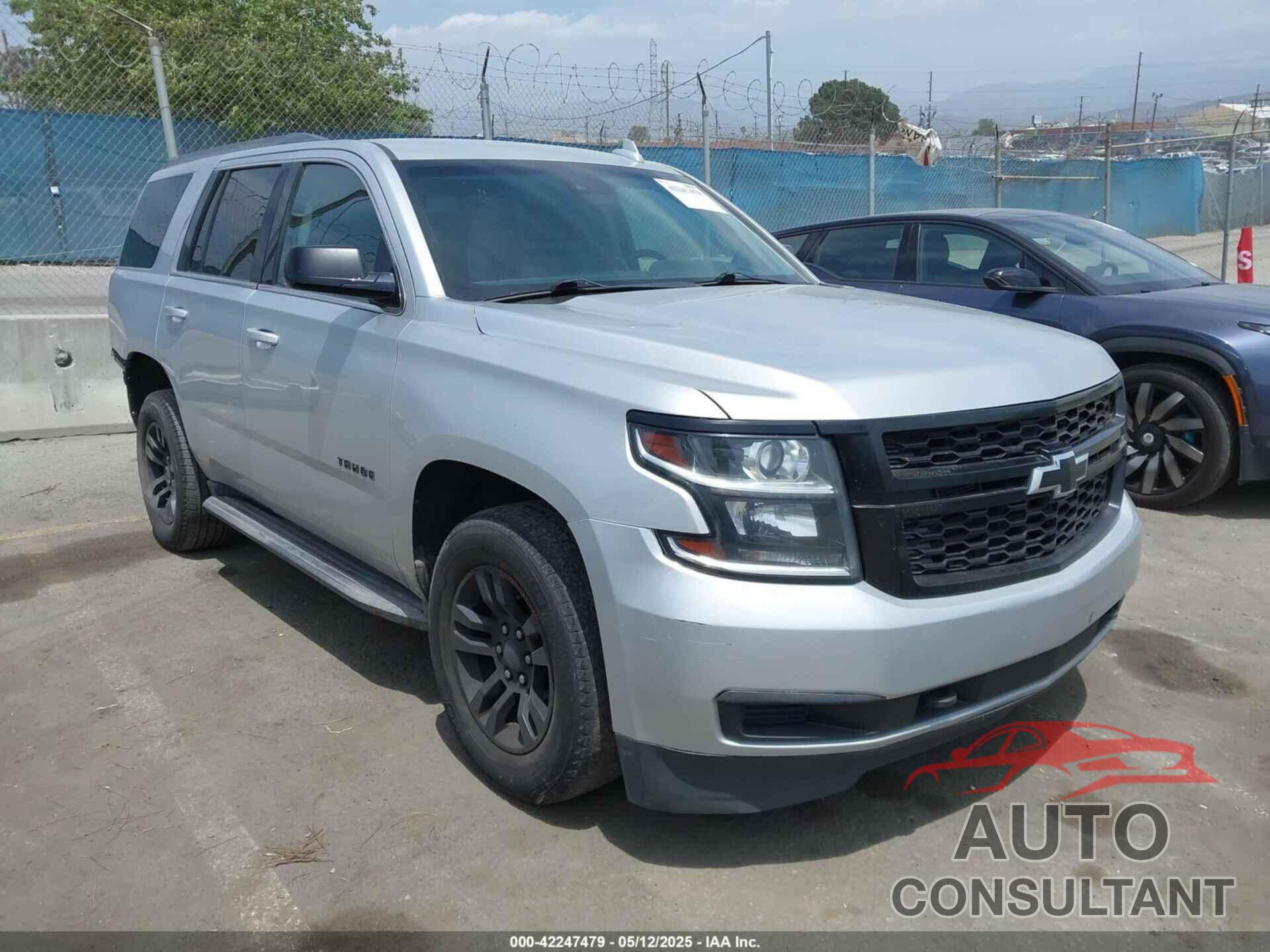 CHEVROLET TAHOE 2018 - 1GNSCBKC1JR148374