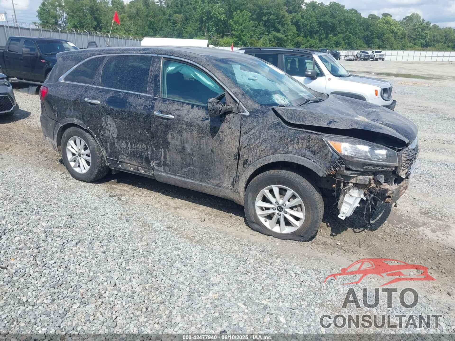 KIA SORENTO 2019 - 5XYPGDA33KG568704