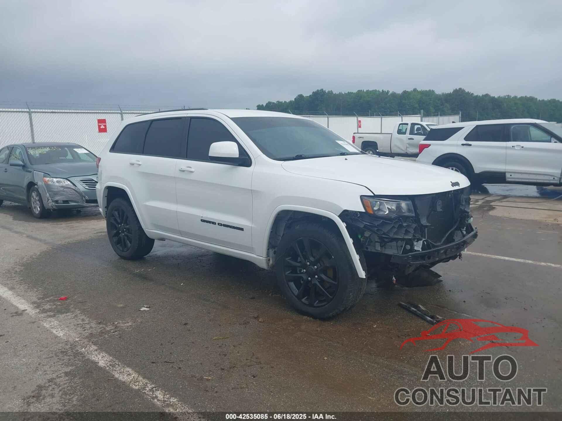 JEEP GRAND CHEROKEE 2018 - 1C4RJFAG1JC104385