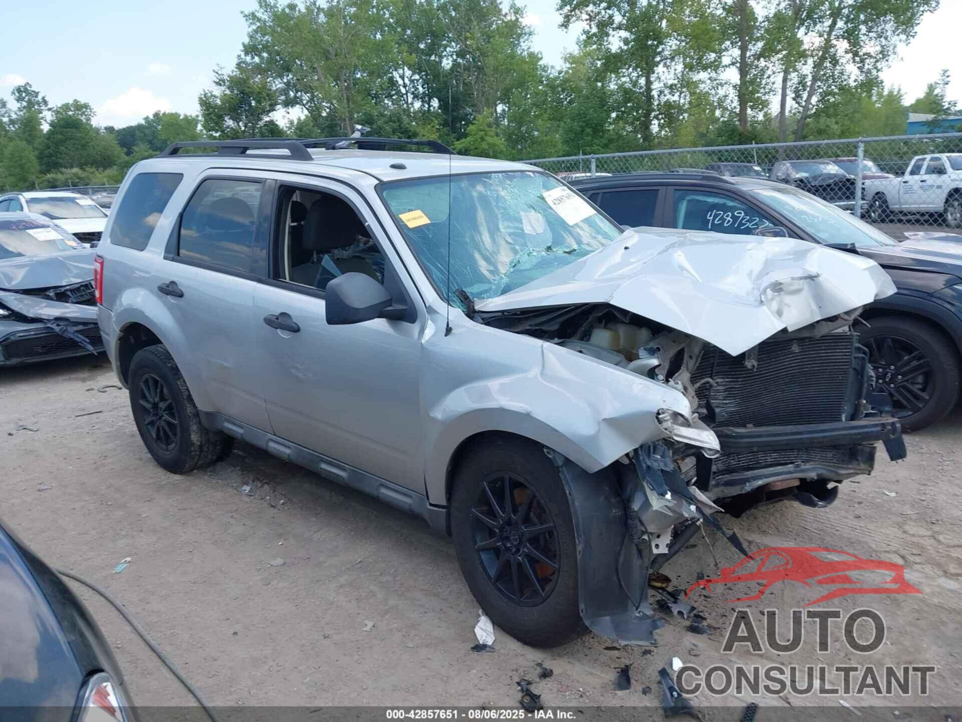 FORD ESCAPE 2009 - 1FMCU93G79KB93405