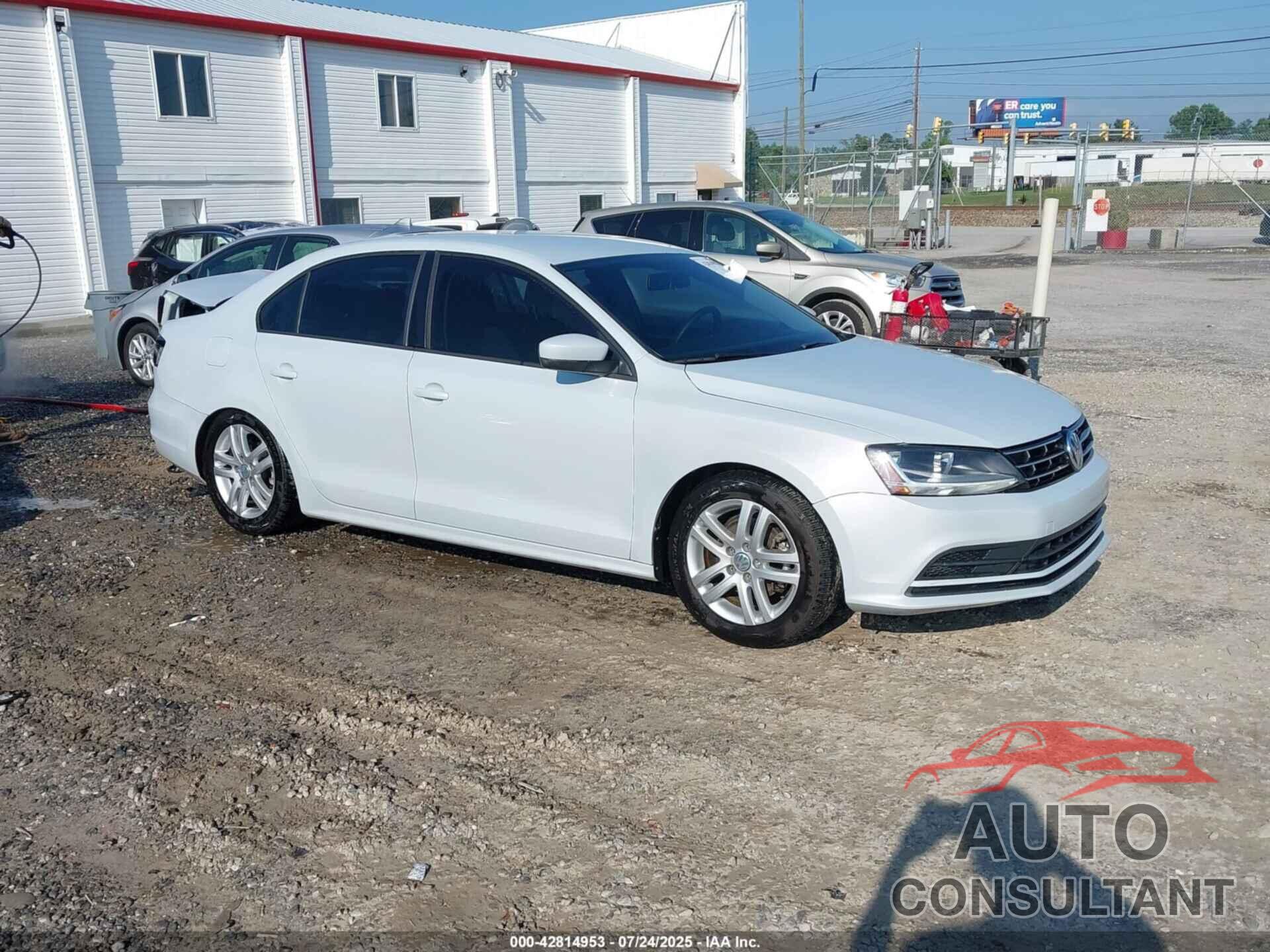 VOLKSWAGEN JETTA 2018 - 3VW2B7AJ4JM245642