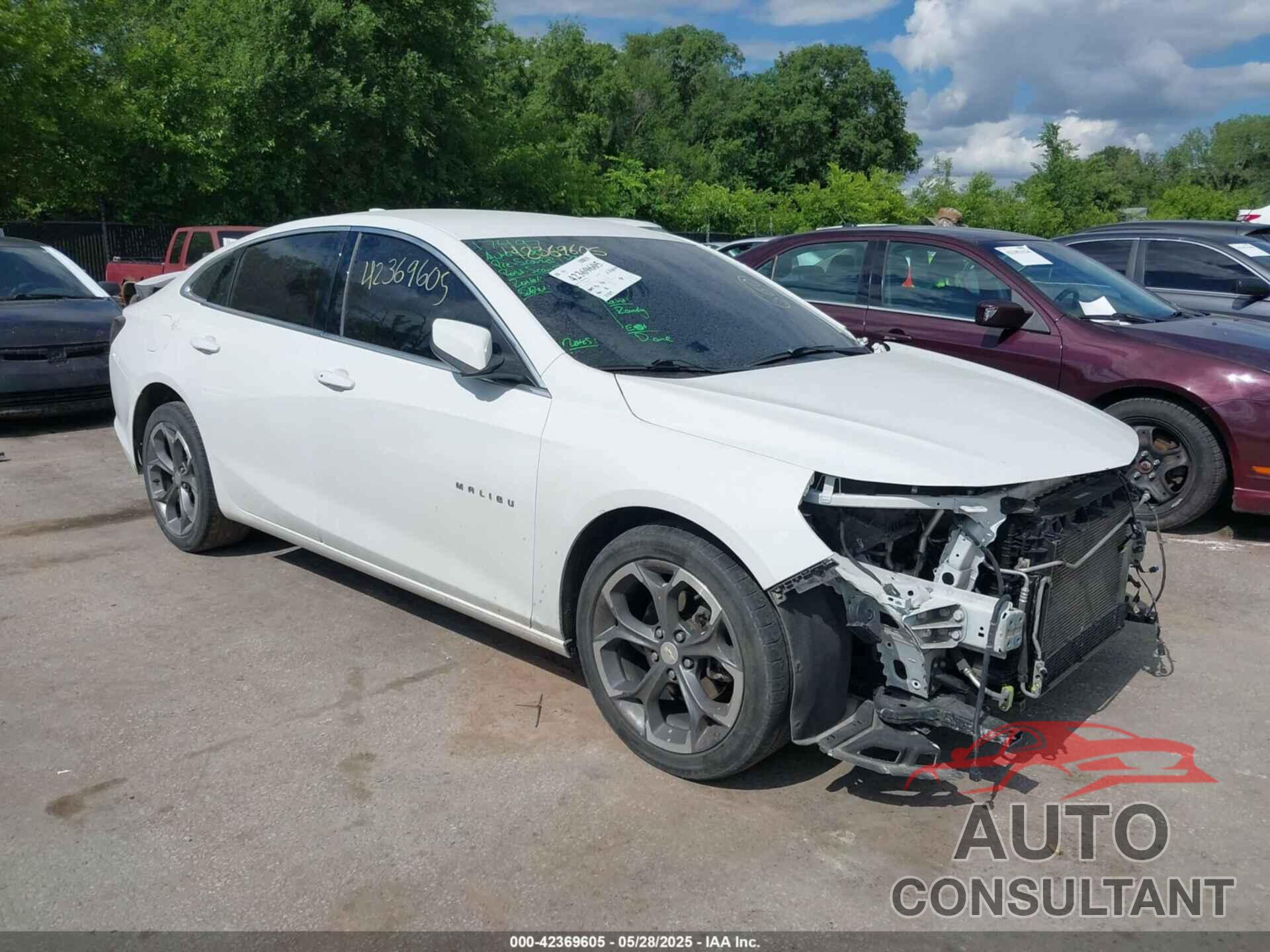 CHEVROLET MALIBU 2021 - 1G1ZD5ST7MF026137