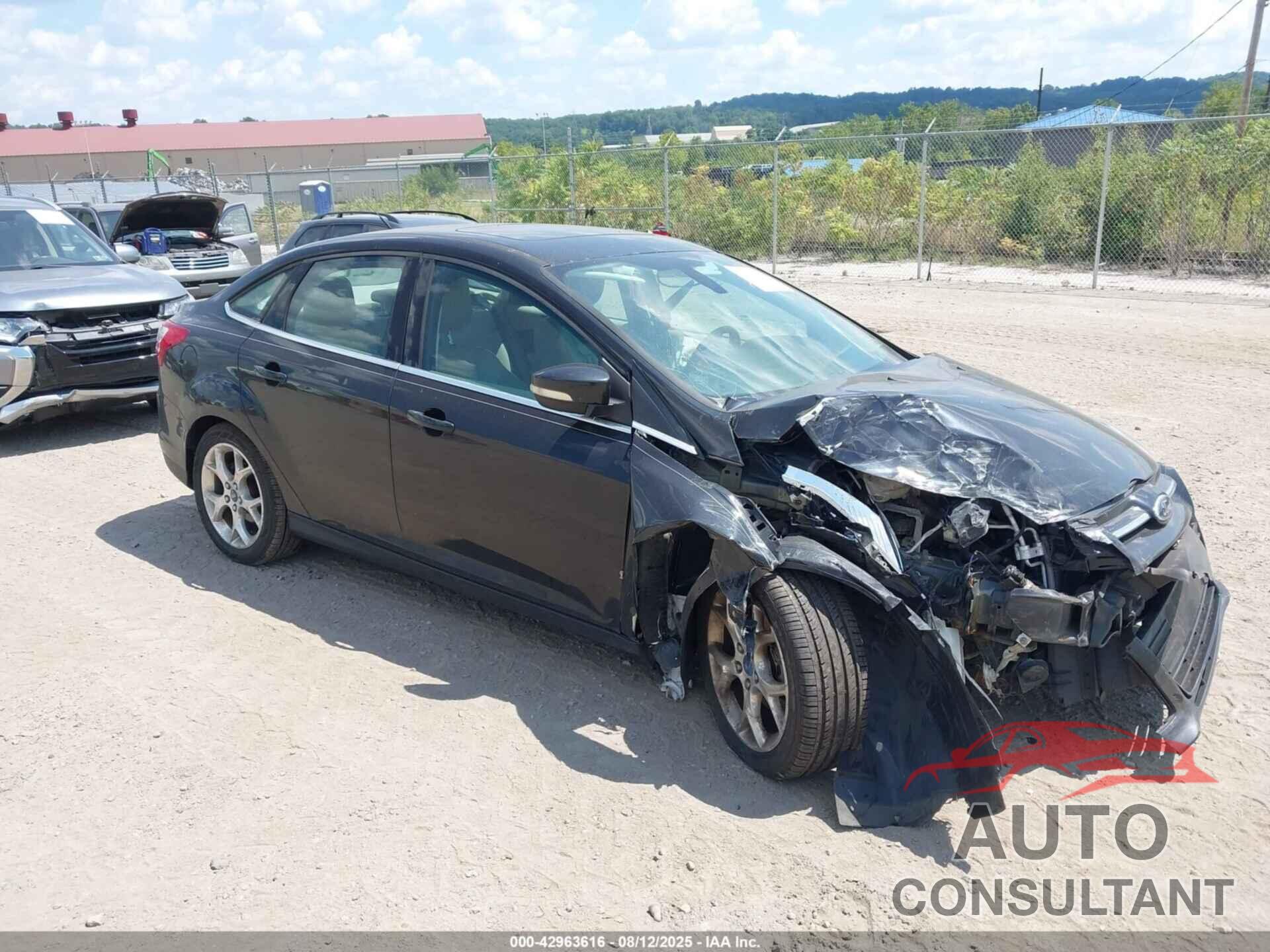 FORD FOCUS 2012 - 1FAHP3H2XCL448194
