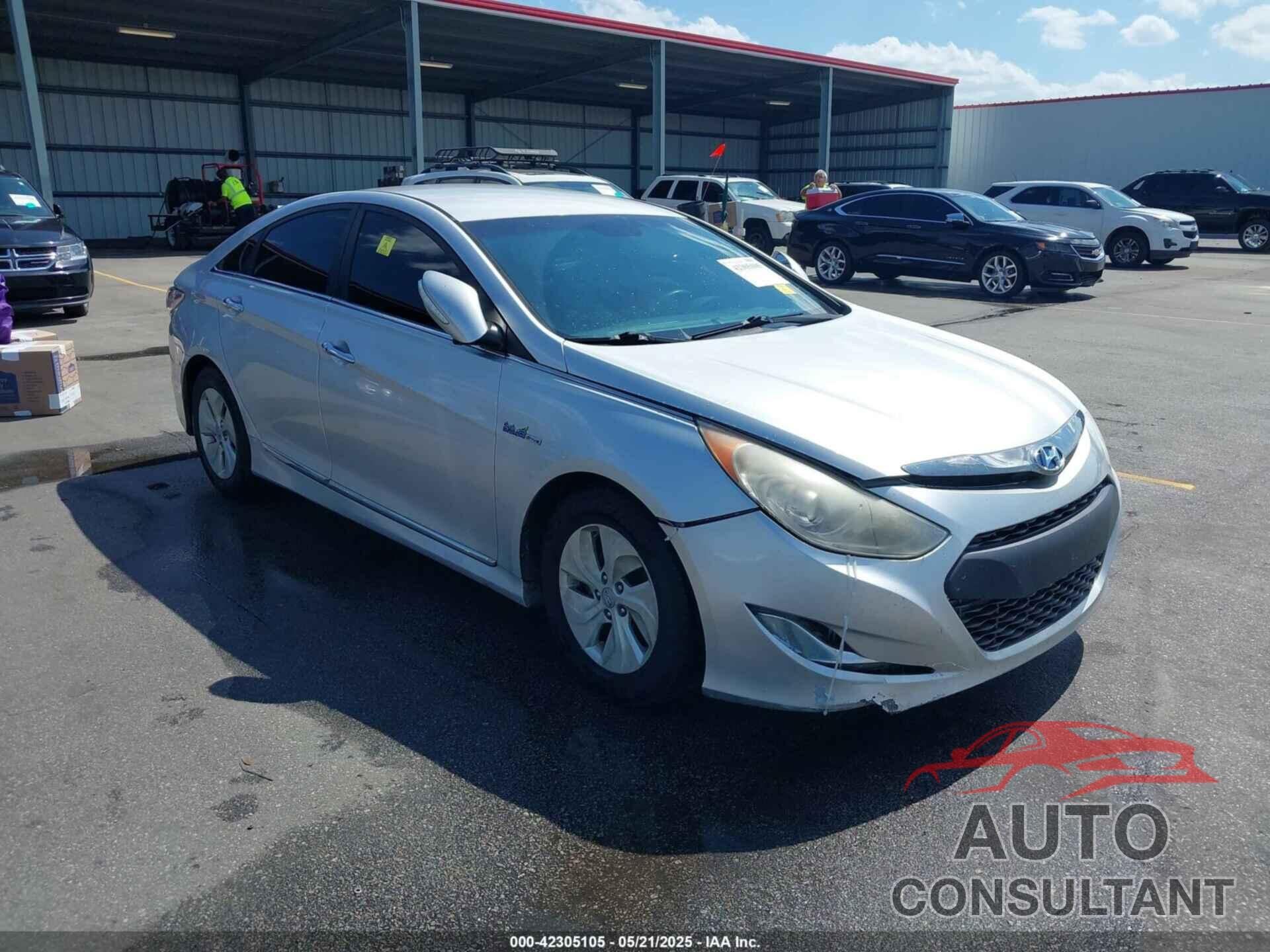 HYUNDAI SONATA HYBRID 2013 - KMHEC4A4XDA085236