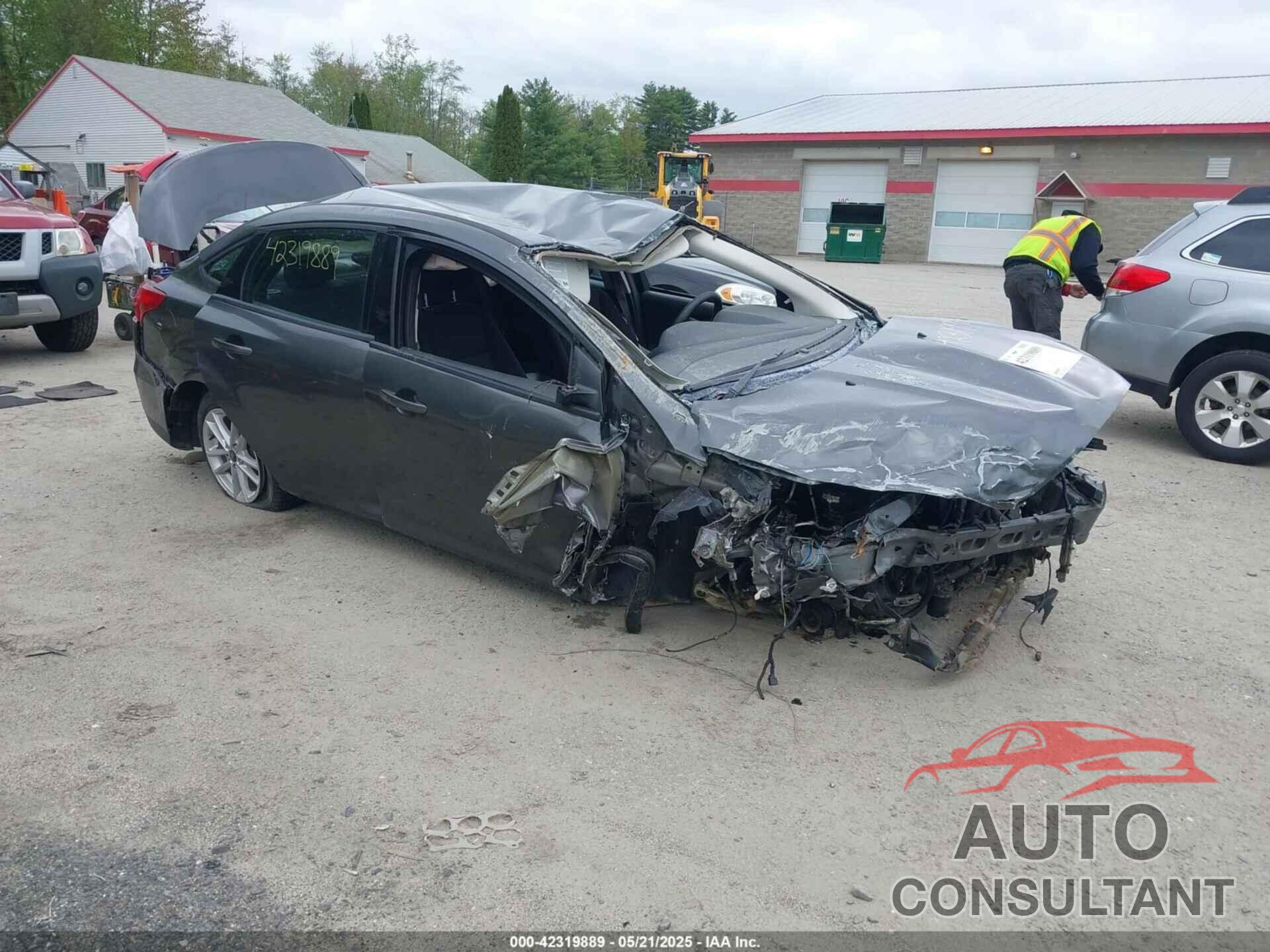 FORD FOCUS 2016 - 1FADP3F22GL327604