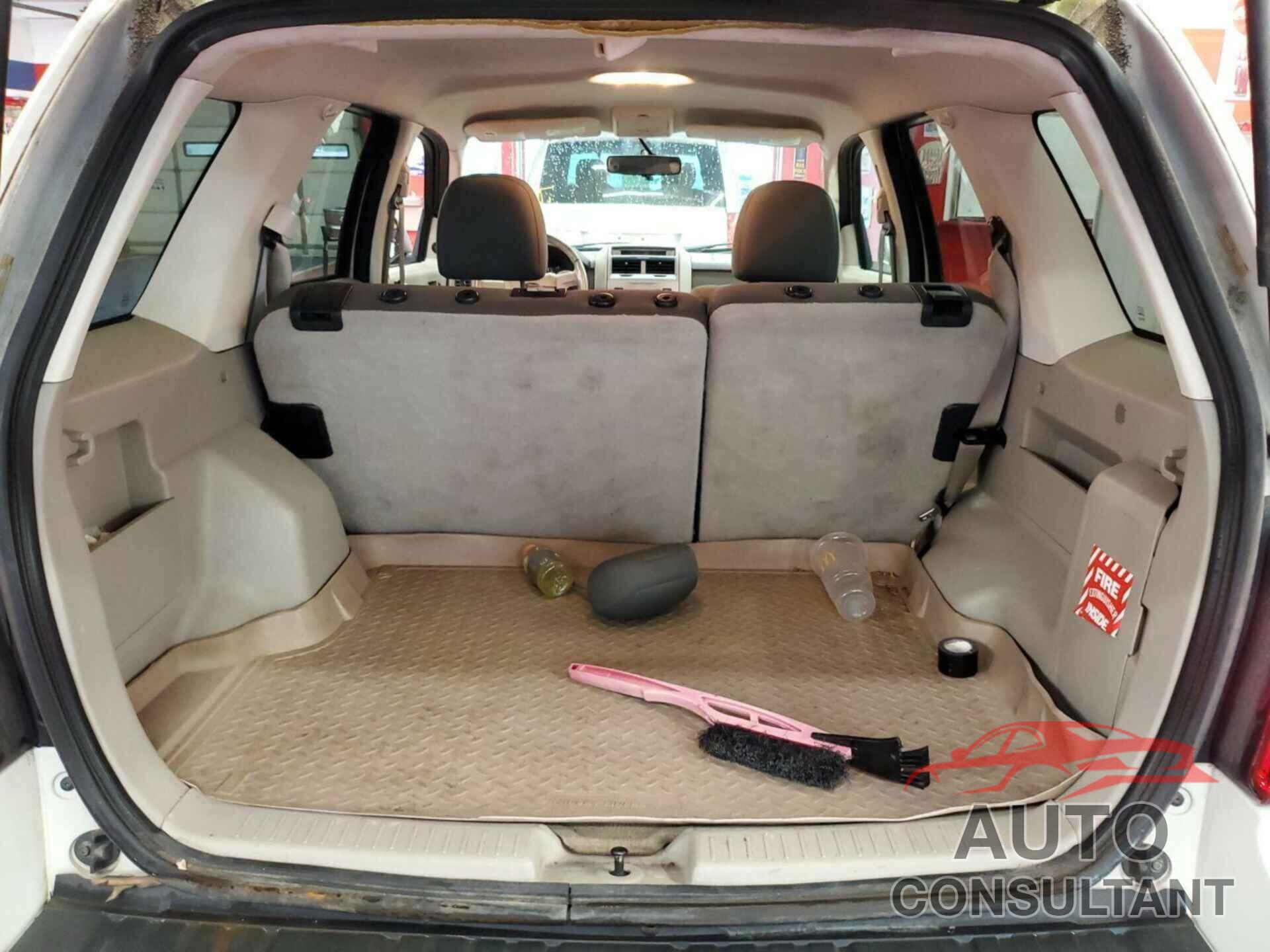 FORD ESCAPE 2009 - 1FMCU93G29KC96862