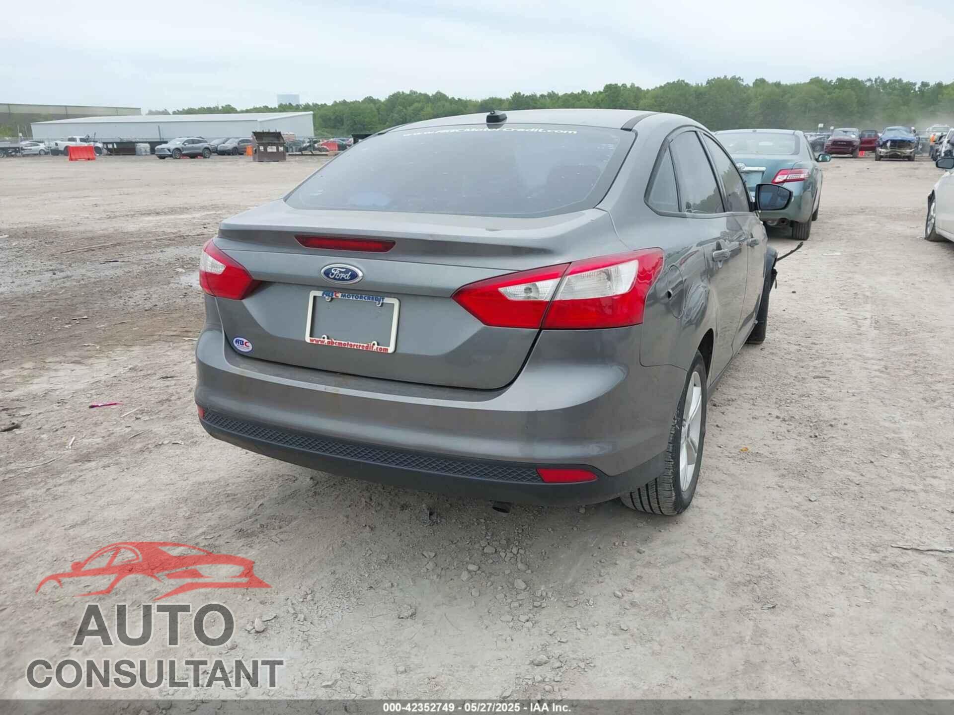 FORD FOCUS 2013 - 1FADP3F28DL348405