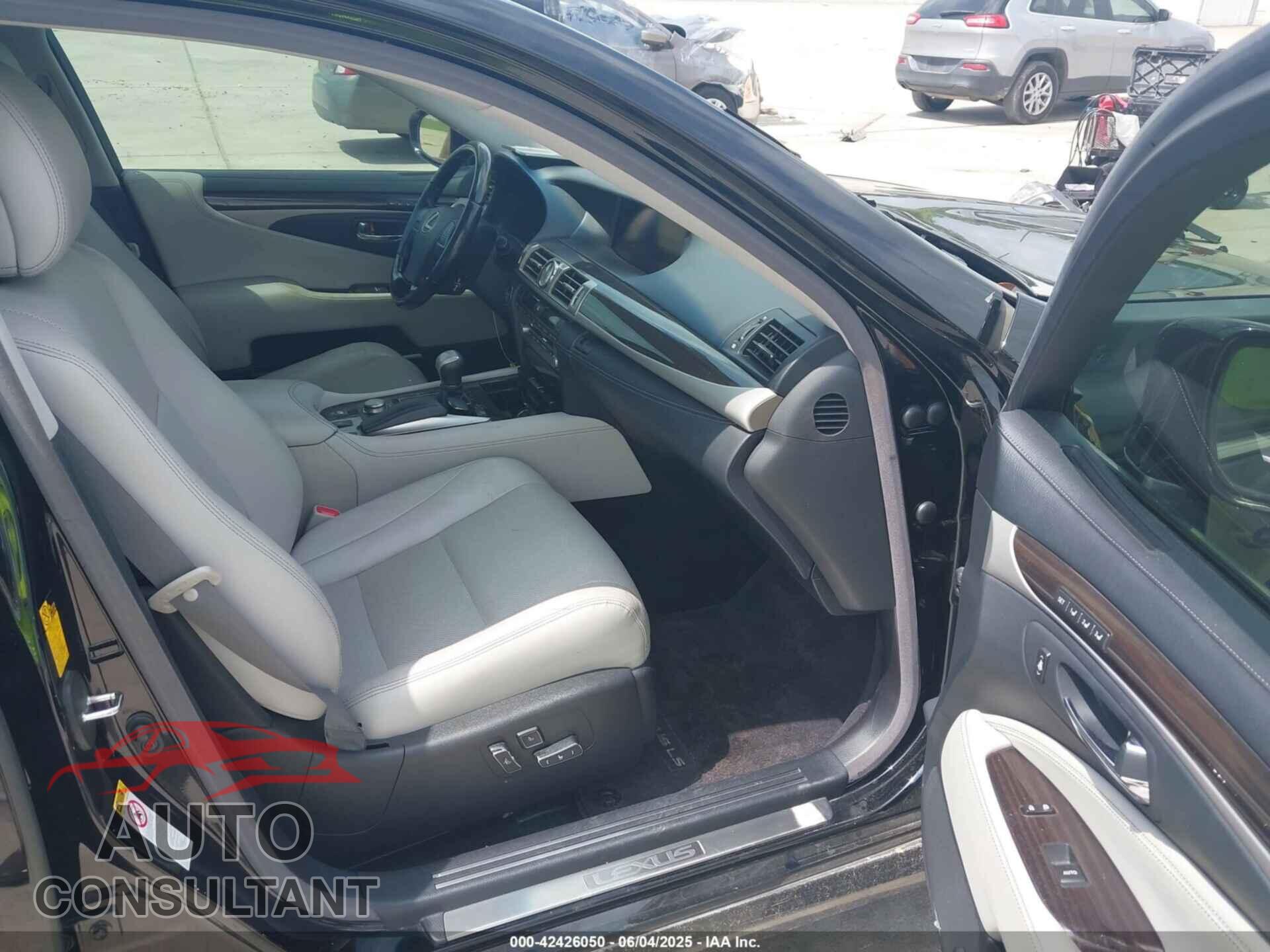 LEXUS LS 460 2013 - JTHBL5EF9D5118324