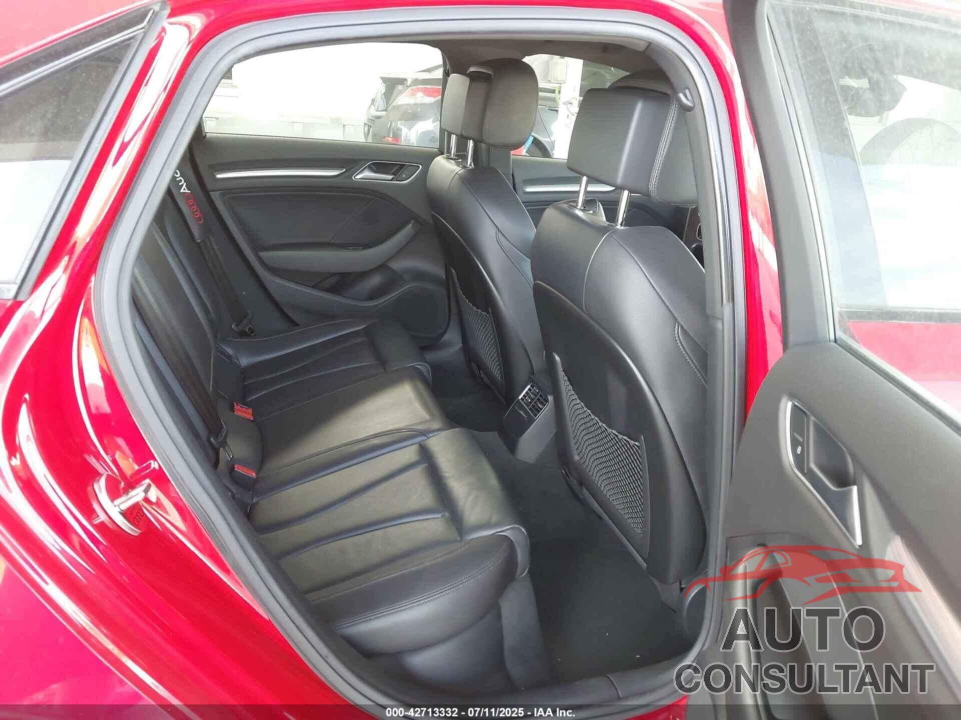 AUDI A3 2017 - WAUJ8GFF2H1017340