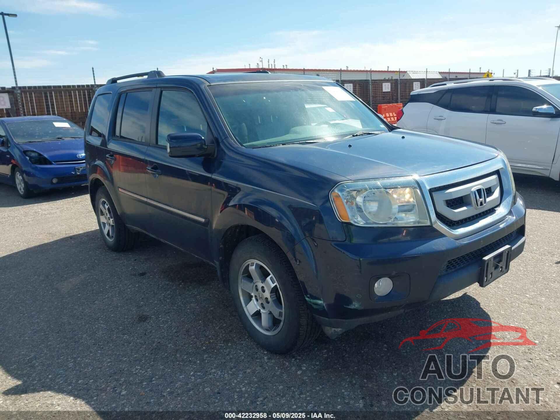 HONDA PILOT 2011 - 5FNYF4H94BB087319