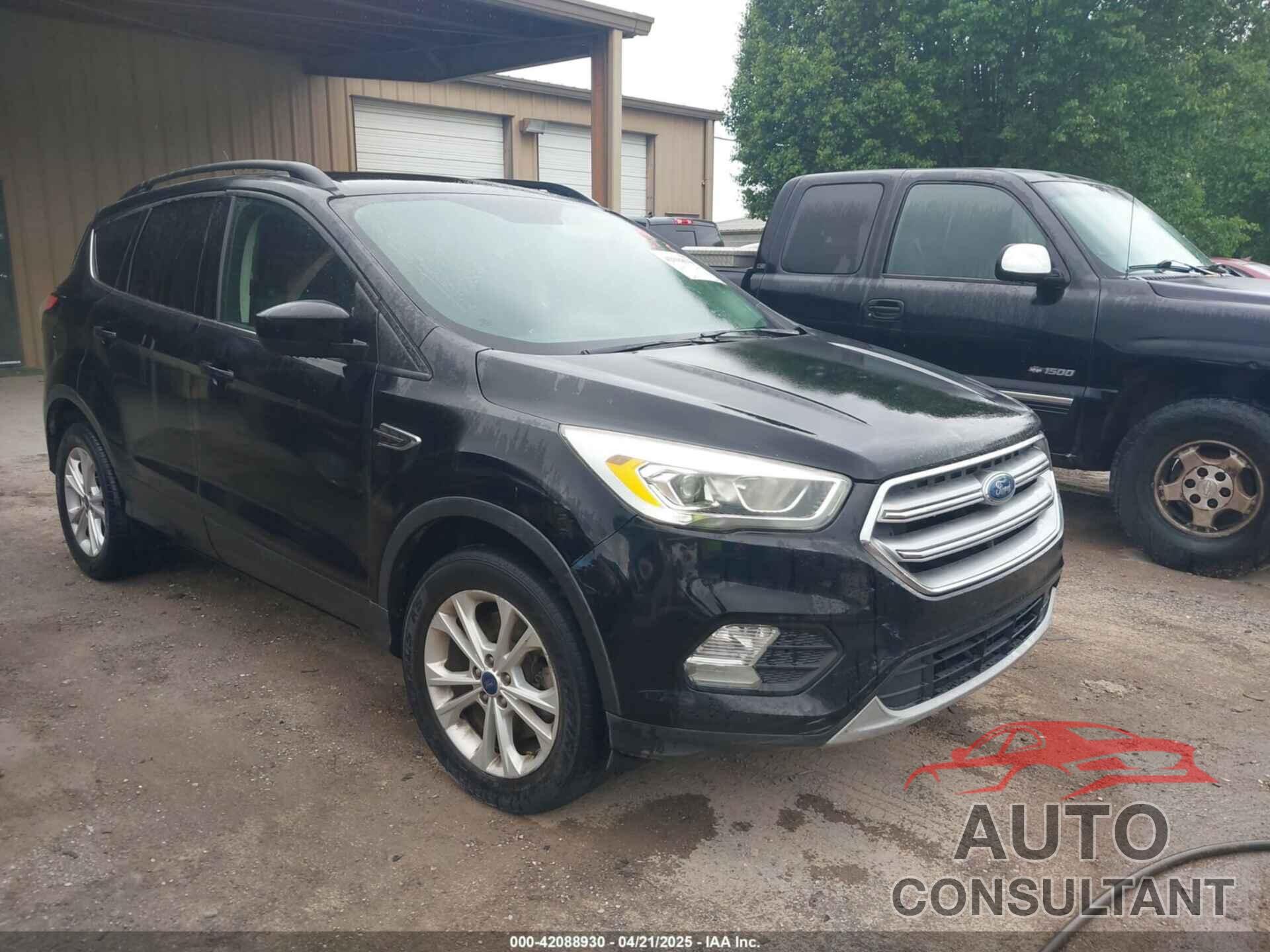 FORD ESCAPE 2017 - 1FMCU9GD6HUB90367