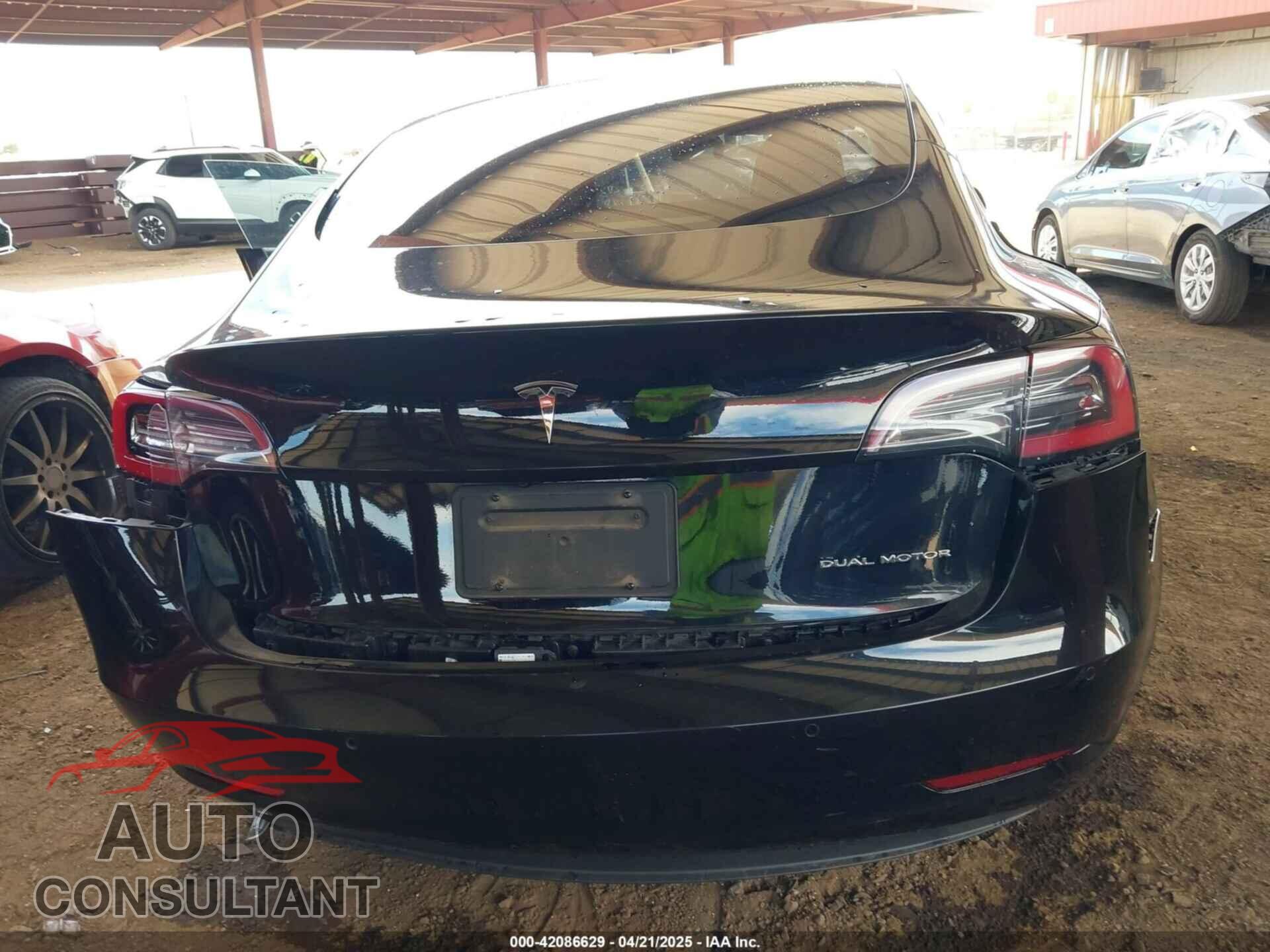 TESLA MODEL 3 2022 - 5YJ3E1EB3NF257077