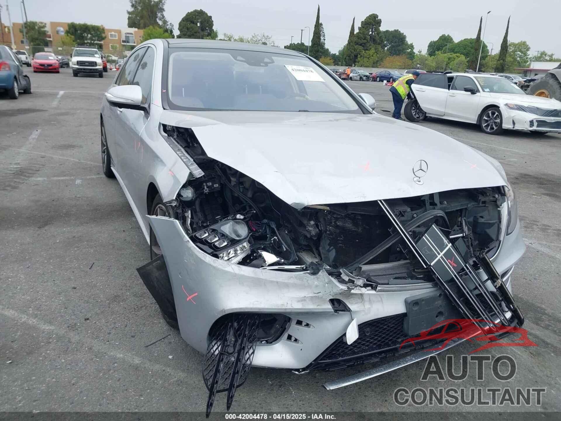 MERCEDES-BENZ S 560 2019 - WDDUG8DB8KA438078