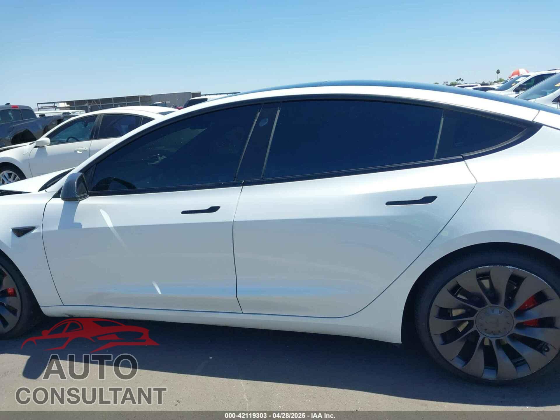 TESLA MODEL 3 2021 - 5YJ3E1EC2MF001553