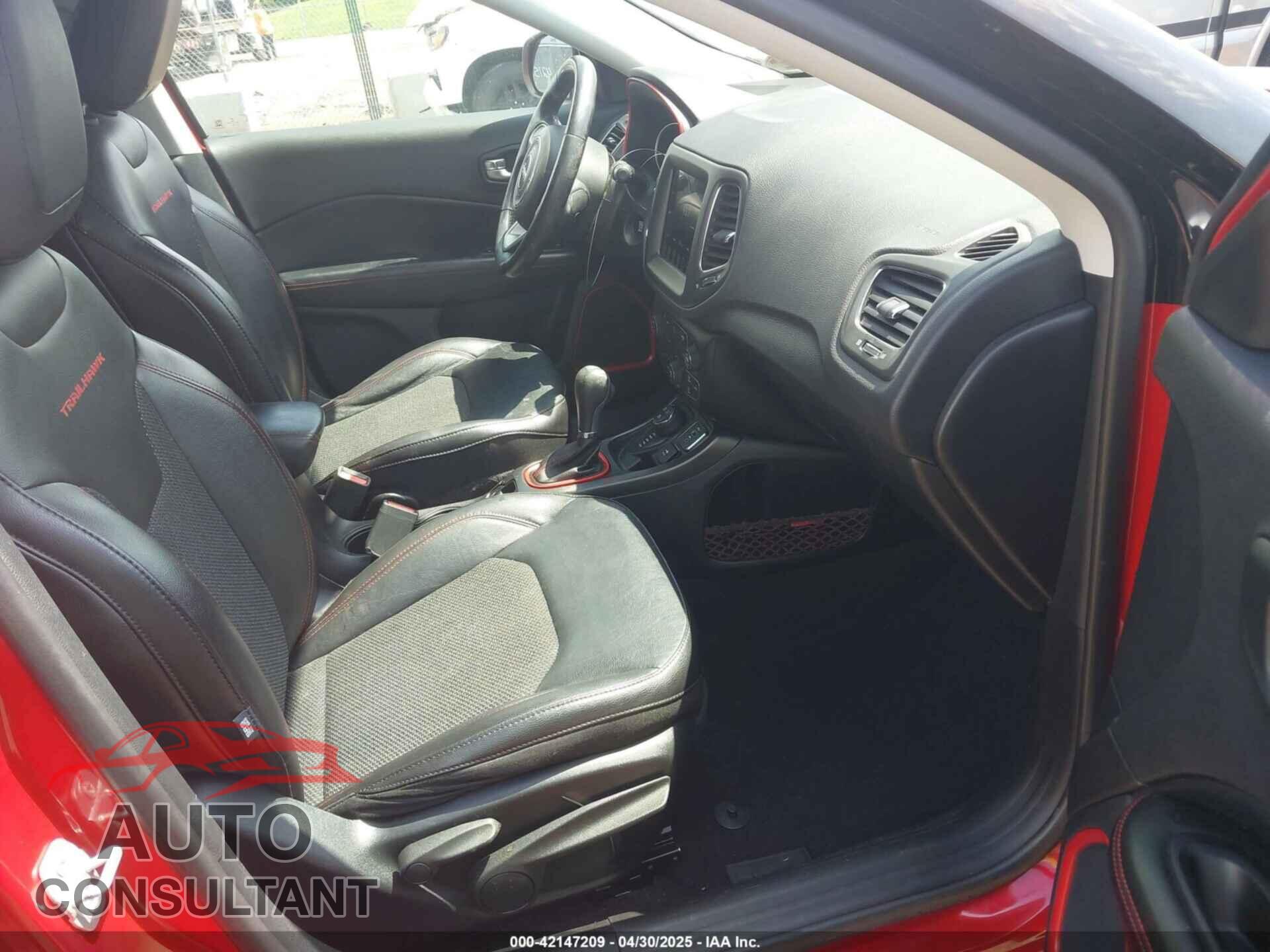 JEEP COMPASS 2020 - 3C4NJDDB7LT196242