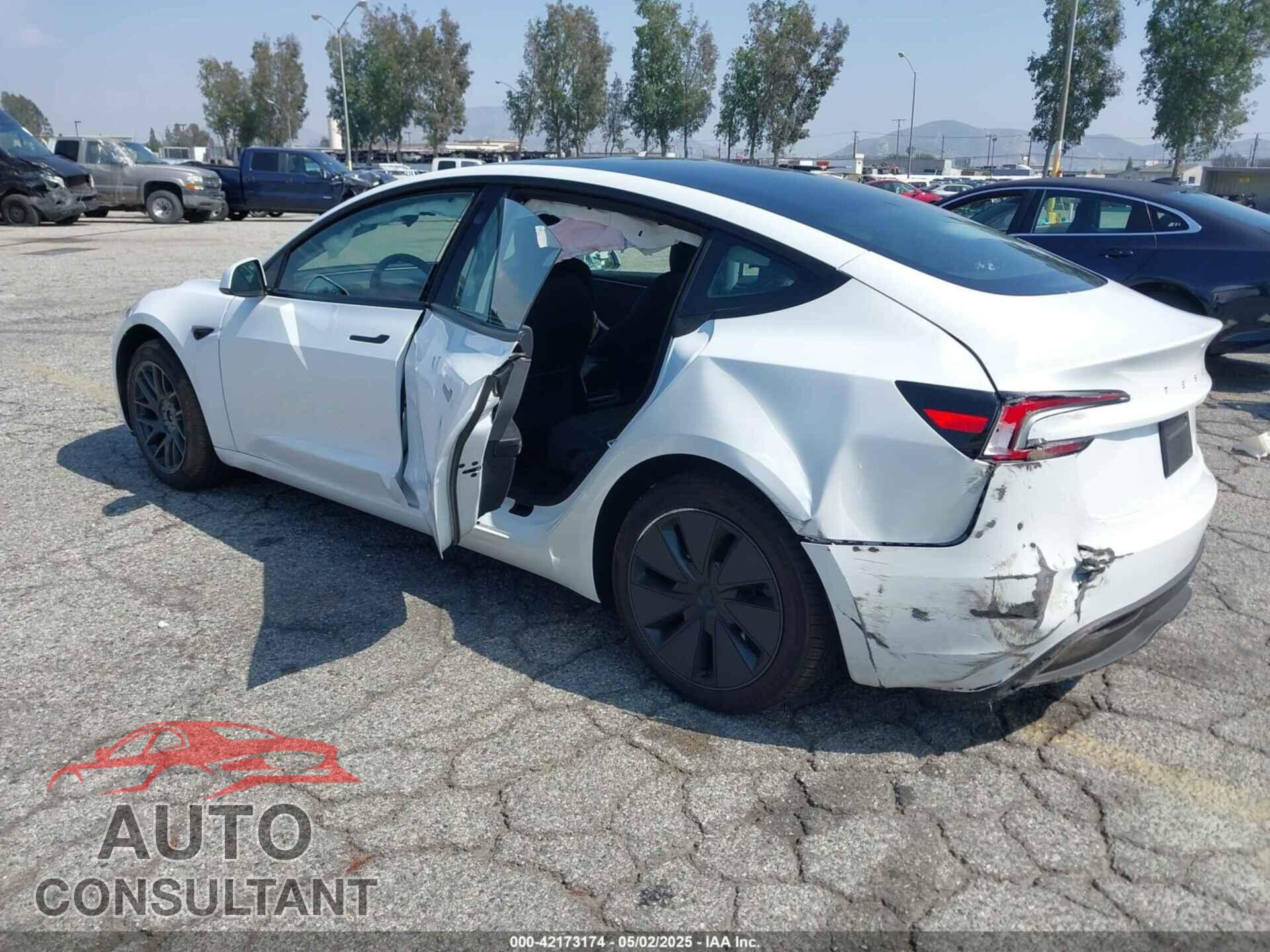 TESLA MODEL 3 2025 - 5YJ3E1EA3SF929514