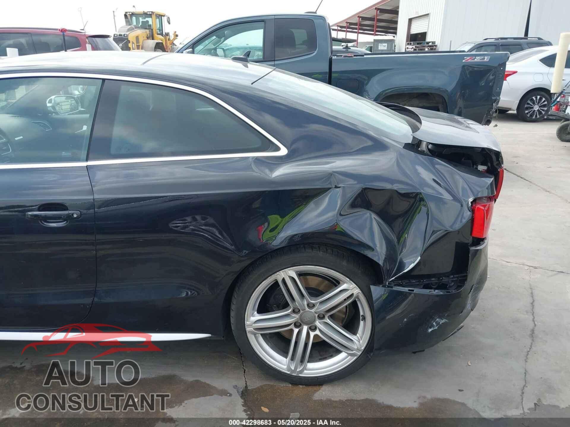AUDI S5 2014 - WAUVGAFR8EA033713