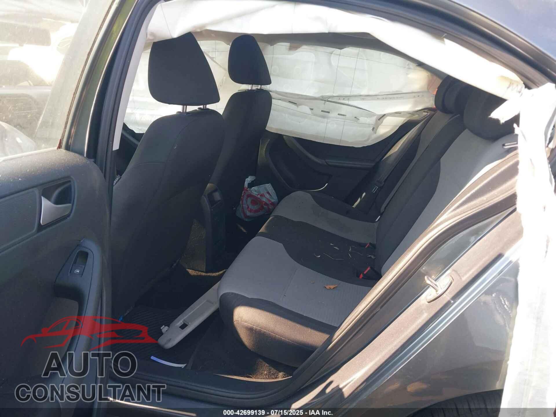 VOLKSWAGEN JETTA 2017 - 3VW2B7AJ6HM343792