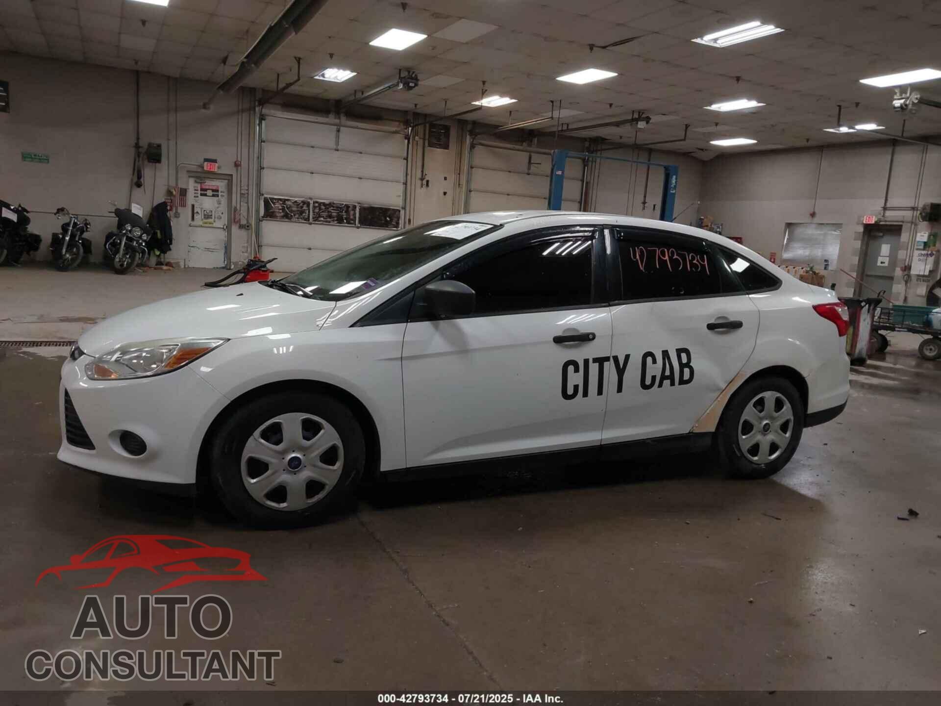 FORD FOCUS 2013 - 1FADP3E29DL148702