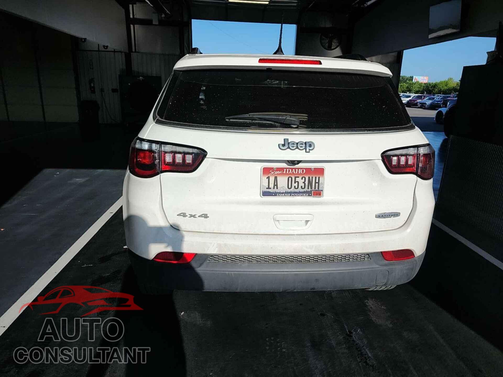 JEEP COMPASS 2022 - 3C4NJDBB6NT143179