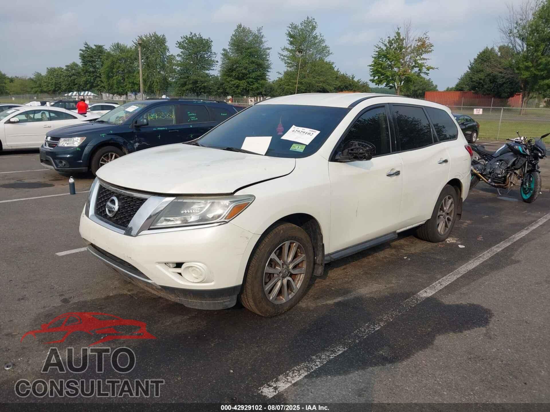 NISSAN PATHFINDER 2015 - 5N1AR2MM9FC627155