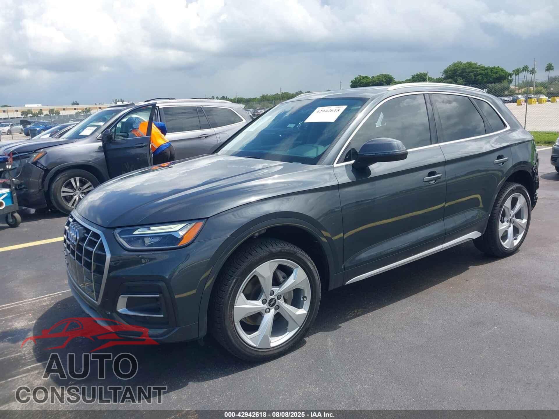 AUDI Q5 2021 - WA1BAAFY7M2102845
