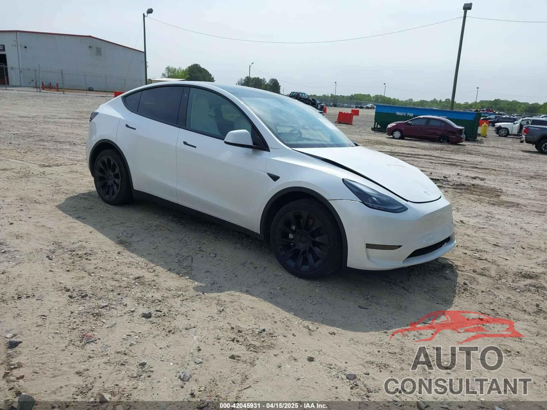 TESLA MODEL Y 2023 - 7SAYGDEE4PF755175