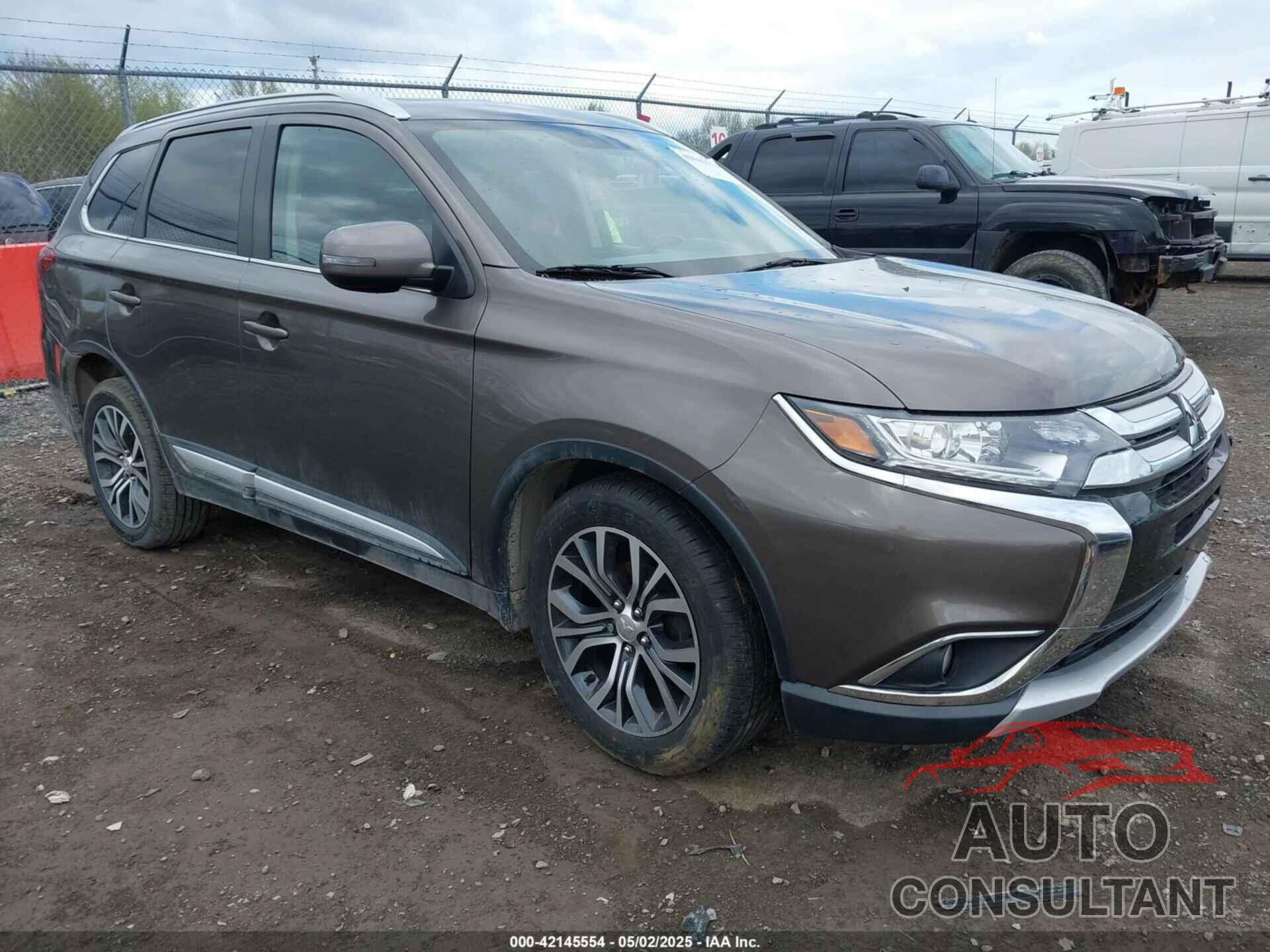 MITSUBISHI OUTLANDER 2017 - JA4AZ3A35HZ070275