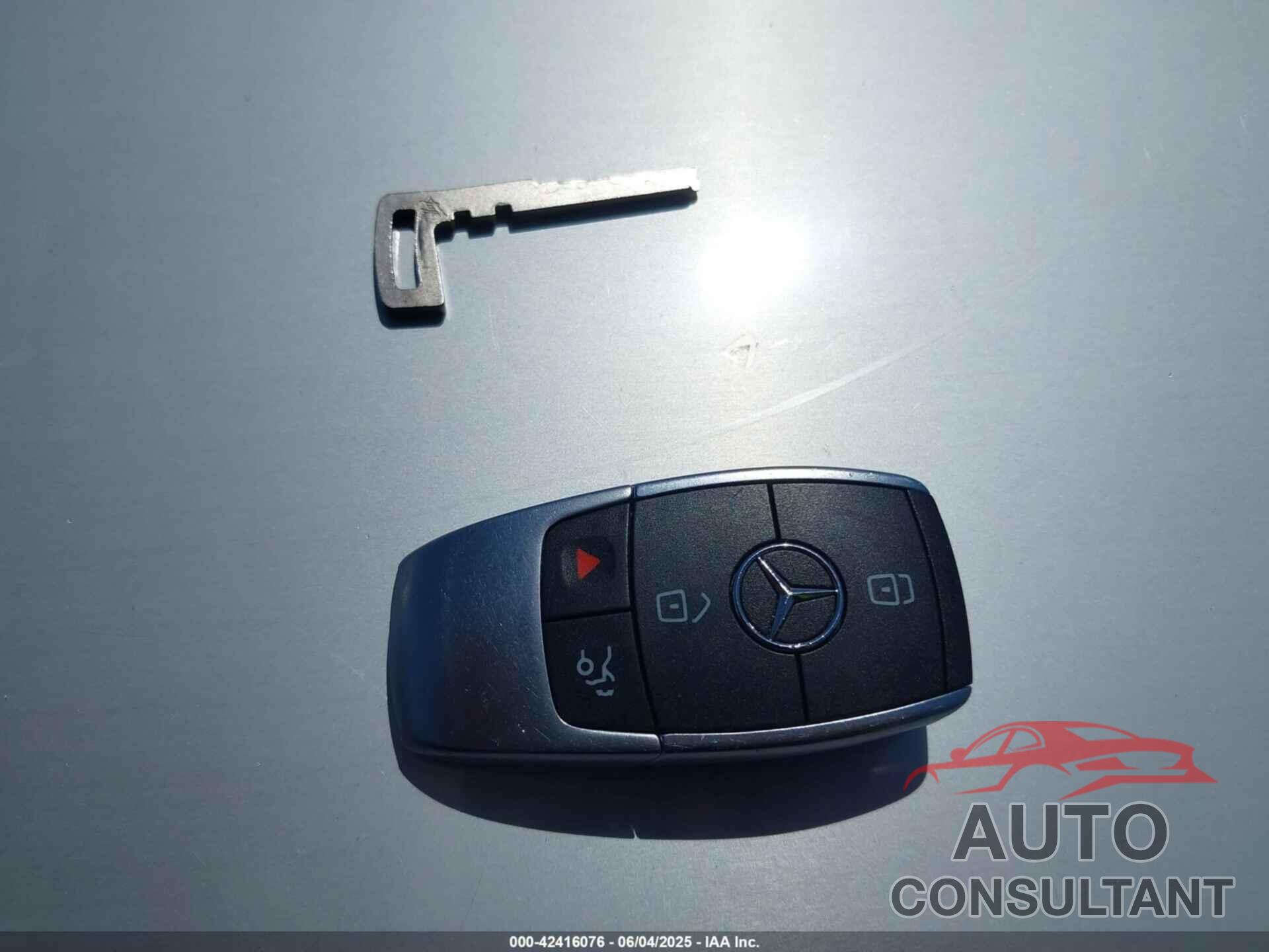 MERCEDES-BENZ GLC 300 2020 - W1N0G8EB1LF823700