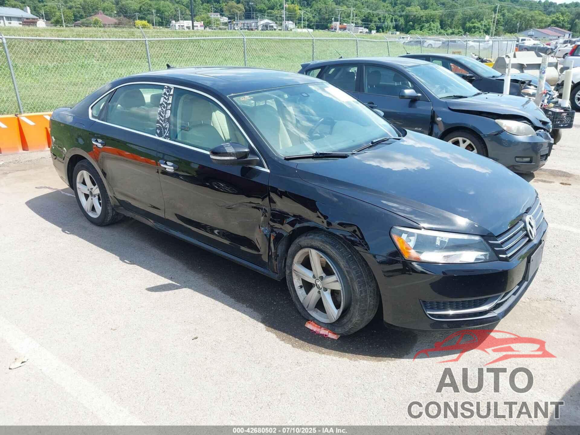 VOLKSWAGEN PASSAT 2013 - 1VWBH7A34DC020031