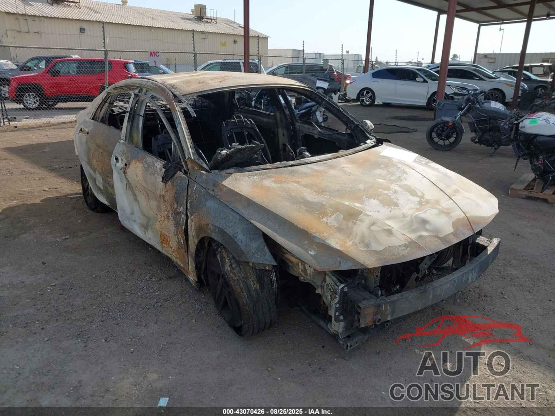 HYUNDAI ELANTRA 2023 - KMHLS4AG8PU600614