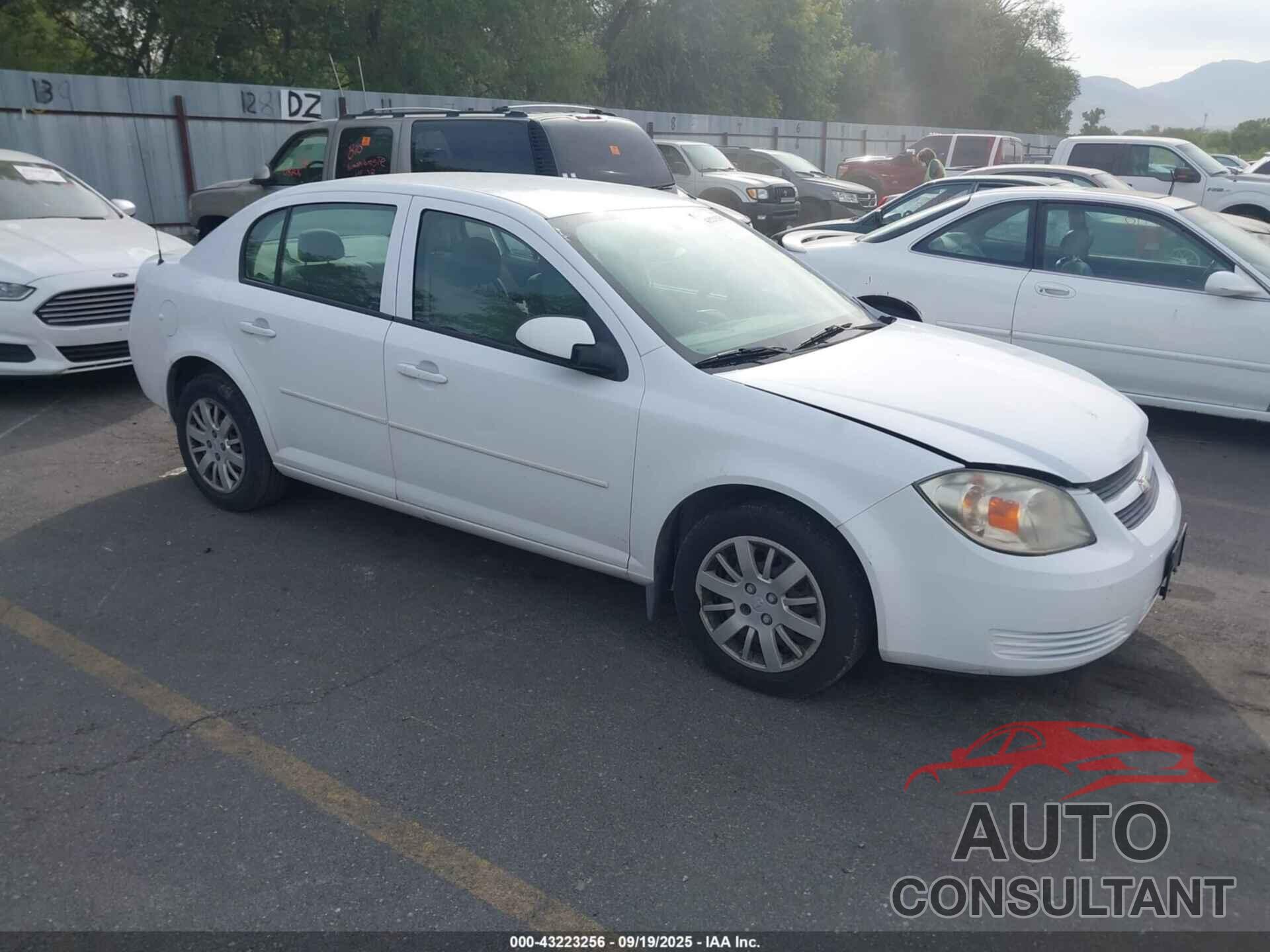 CHEVROLET COBALT 2010 - 1G1AD5F53A7166717