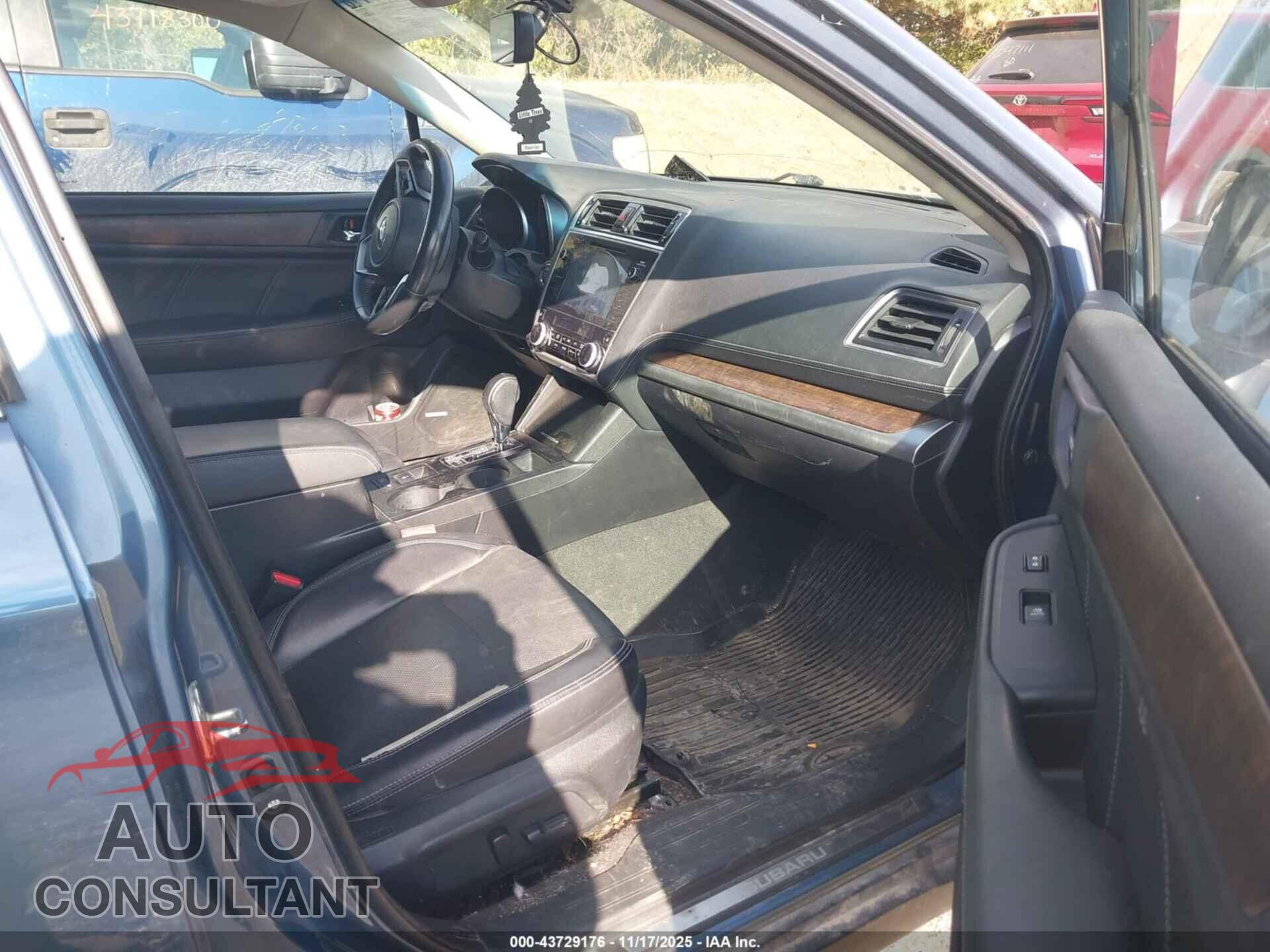 SUBARU OUTBACK 2018 - 4S4BSANC3J3284960