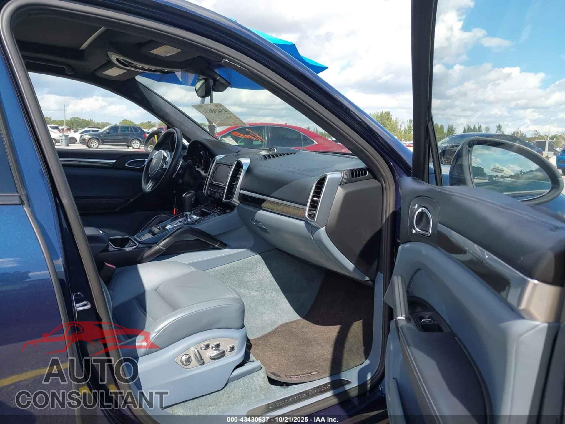 PORSCHE CAYENNE 2012 - WP1AC2A2XCLA84045