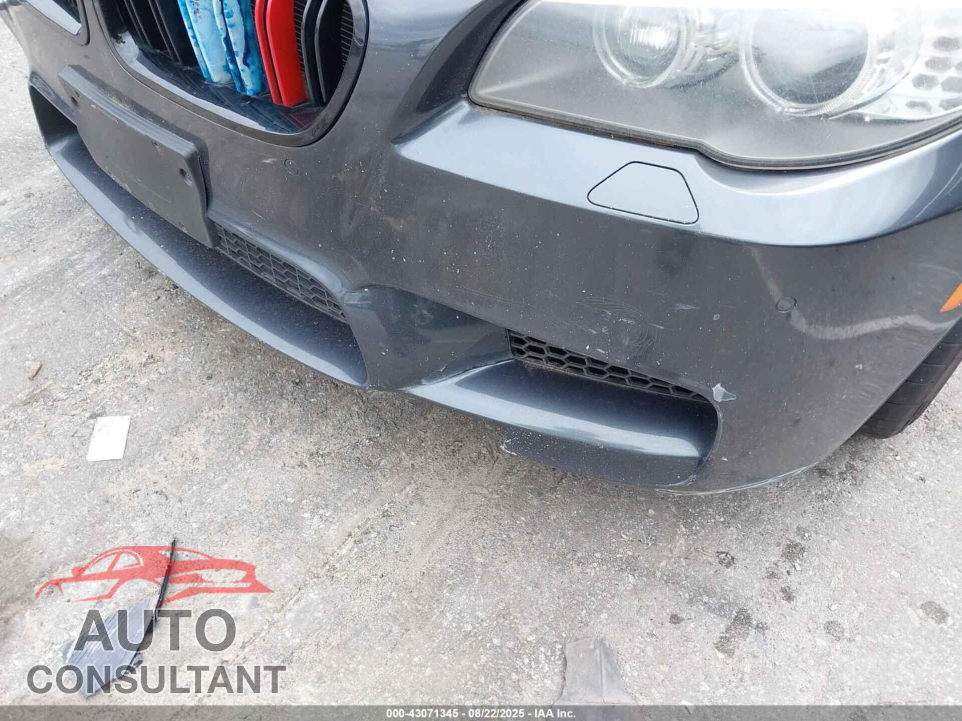BMW M5 2013 - WBSFV9C50DD095741