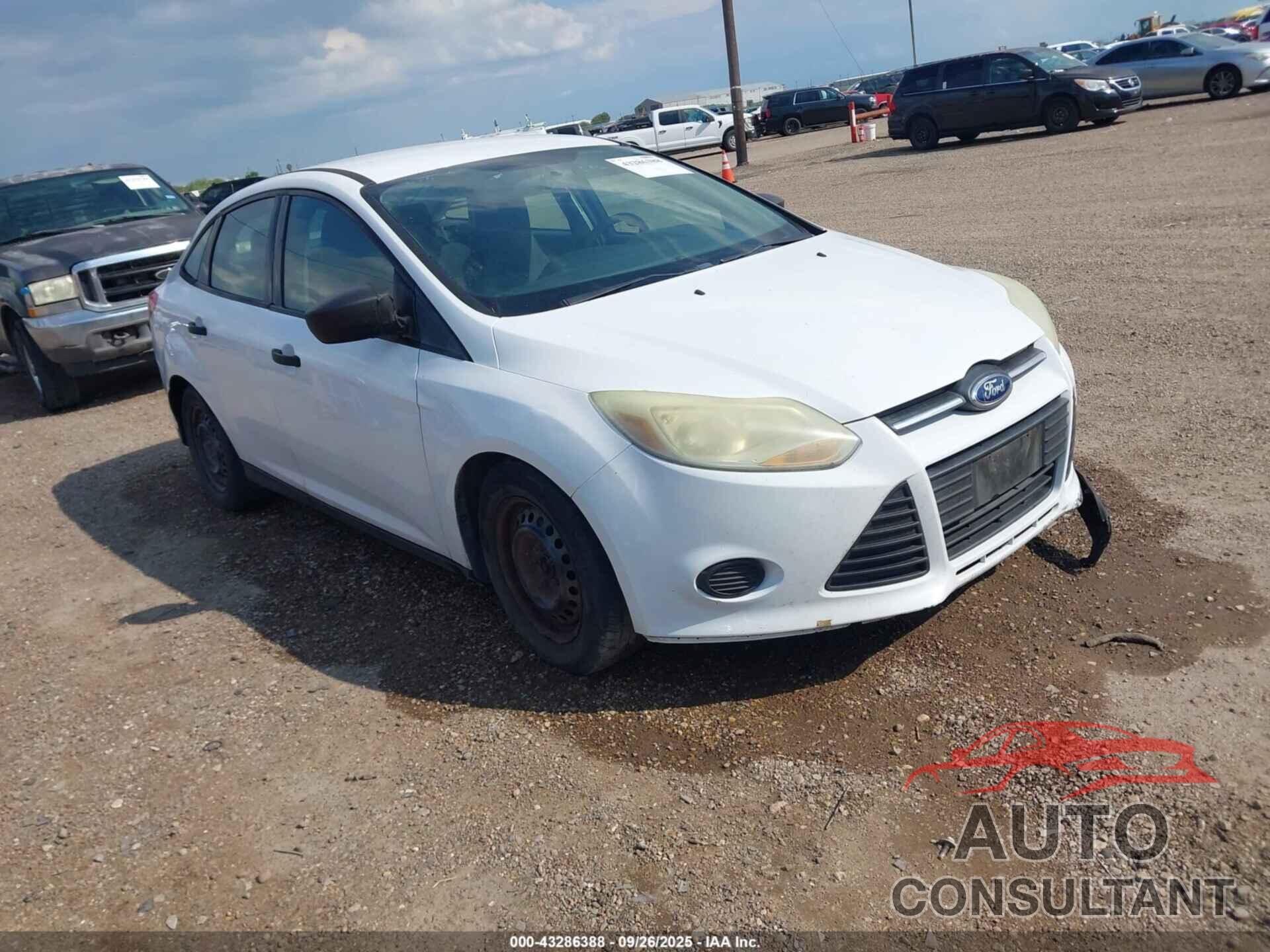 FORD FOCUS 2014 - 1FADP3E20EL419695