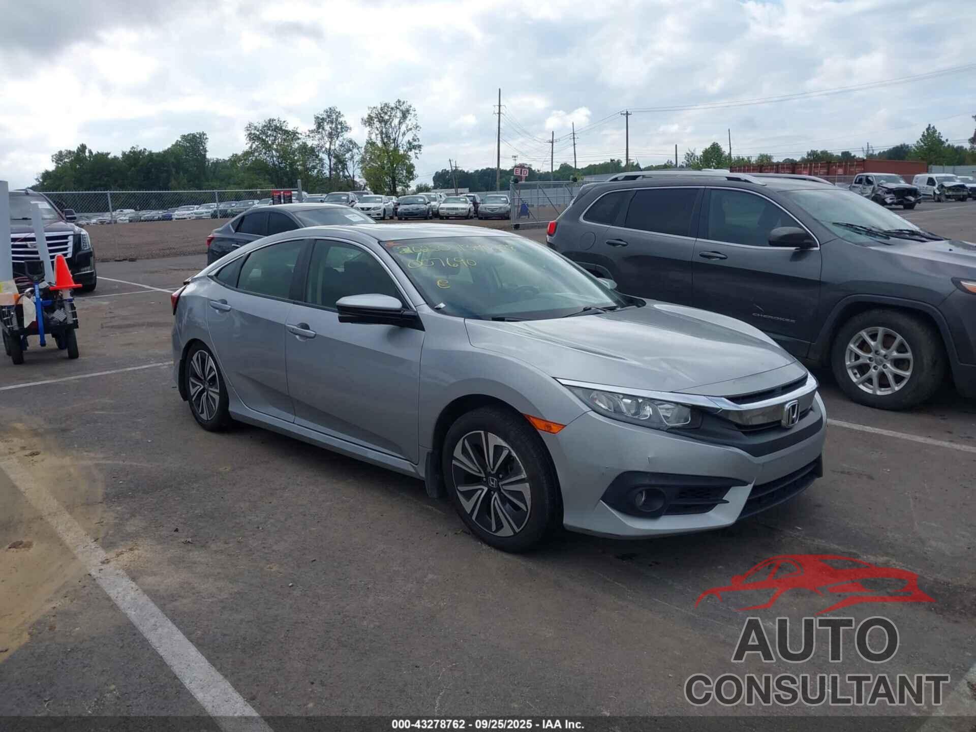 HONDA CIVIC 2018 - JHMFC1F37JX007690
