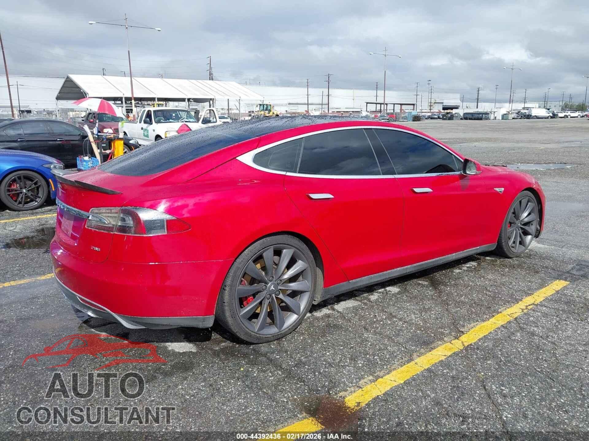 TESLA MODEL S 2013 - 5YJSA1CPXDFP09014