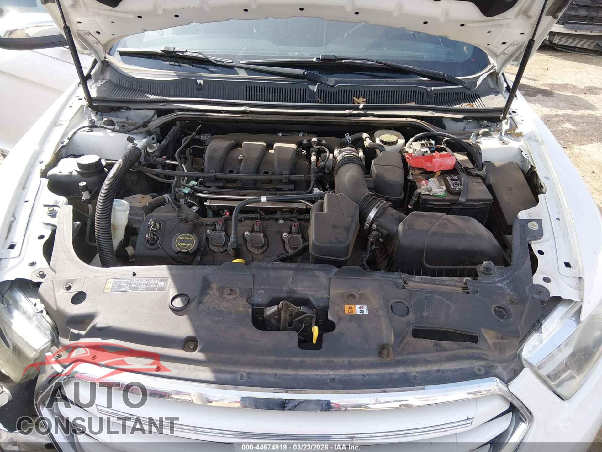 FORD TAURUS 2015 - 1FAHP2F88FG180423