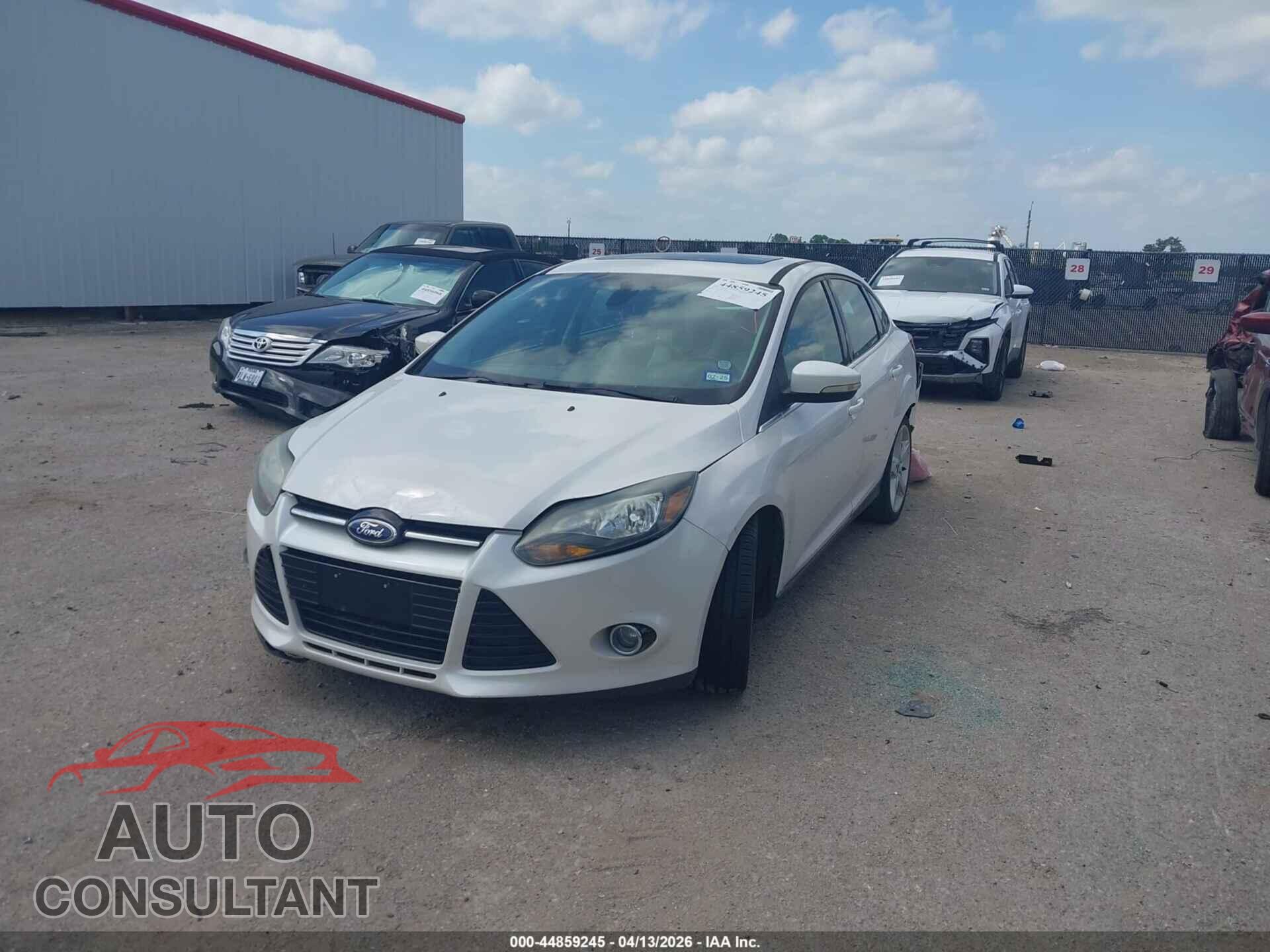 FORD FOCUS 2012 - 1FAHP3J23CL139838