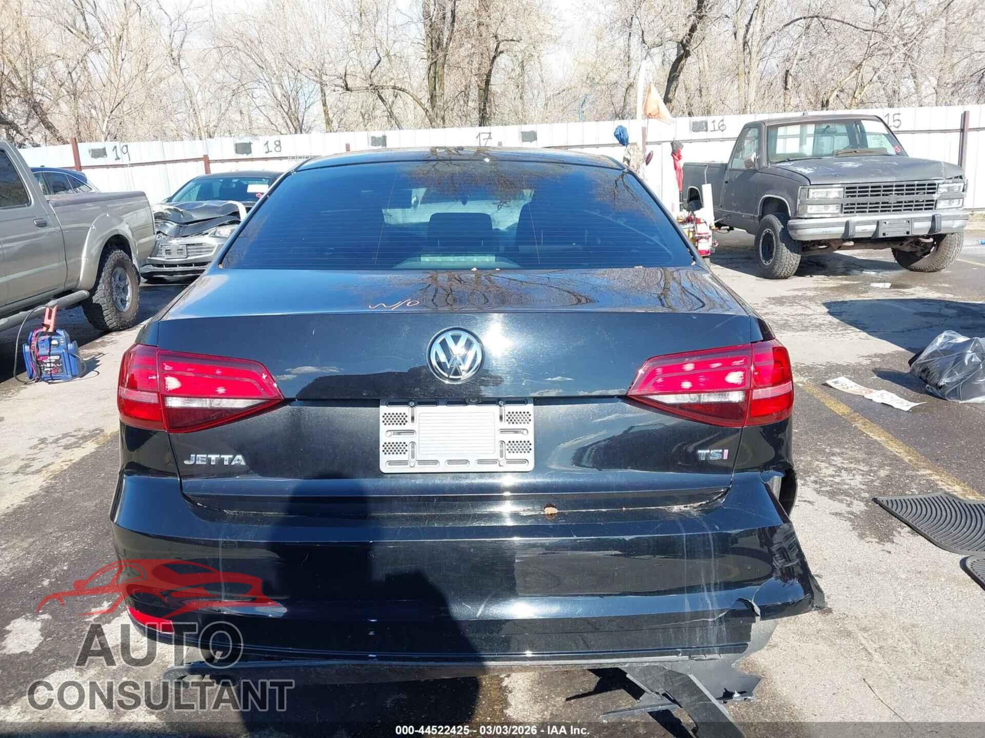 VOLKSWAGEN JETTA 2017 - 3VW2B7AJ1HM252882