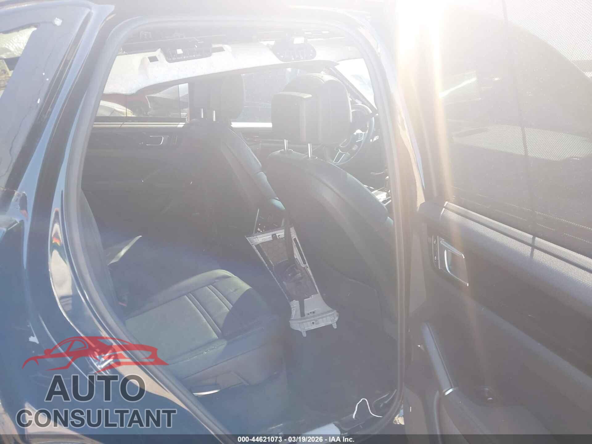 PORSCHE CAYENNE 2019 - WP1AA2AY3KDA12218