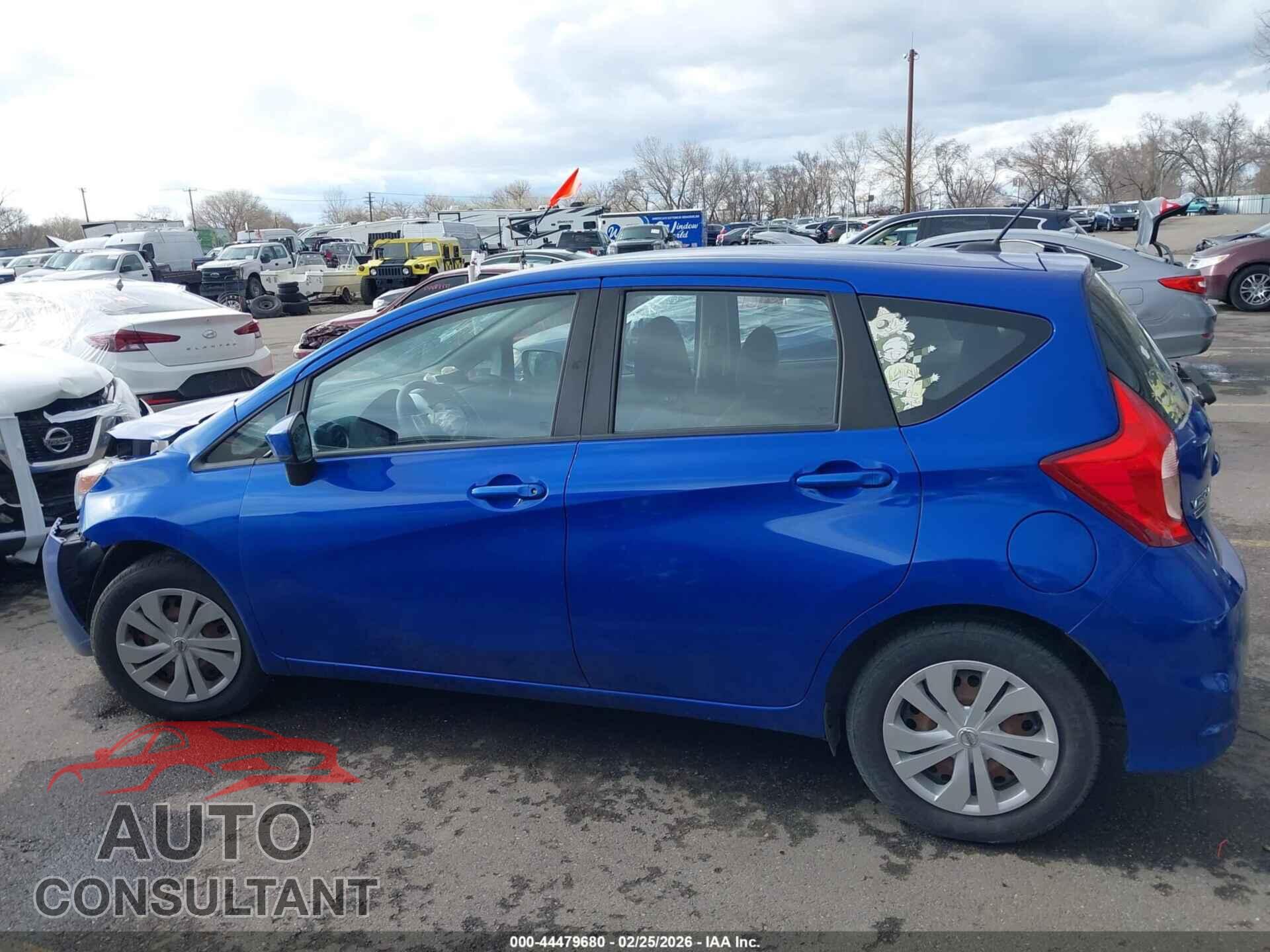 NISSAN VERSA NOTE 2017 - 3N1CE2CP8HL365191