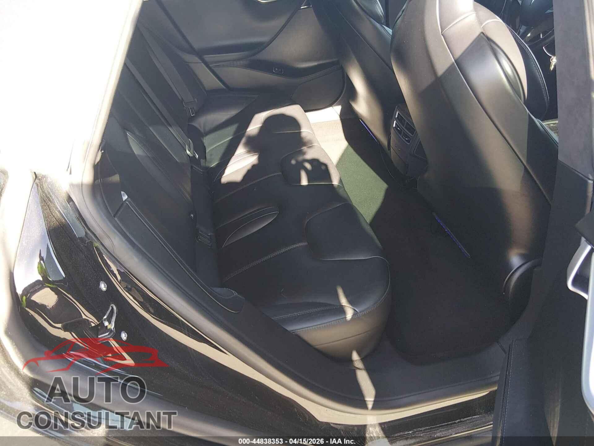 TESLA MODEL S 2017 - 5YJSA1E2XHF194636
