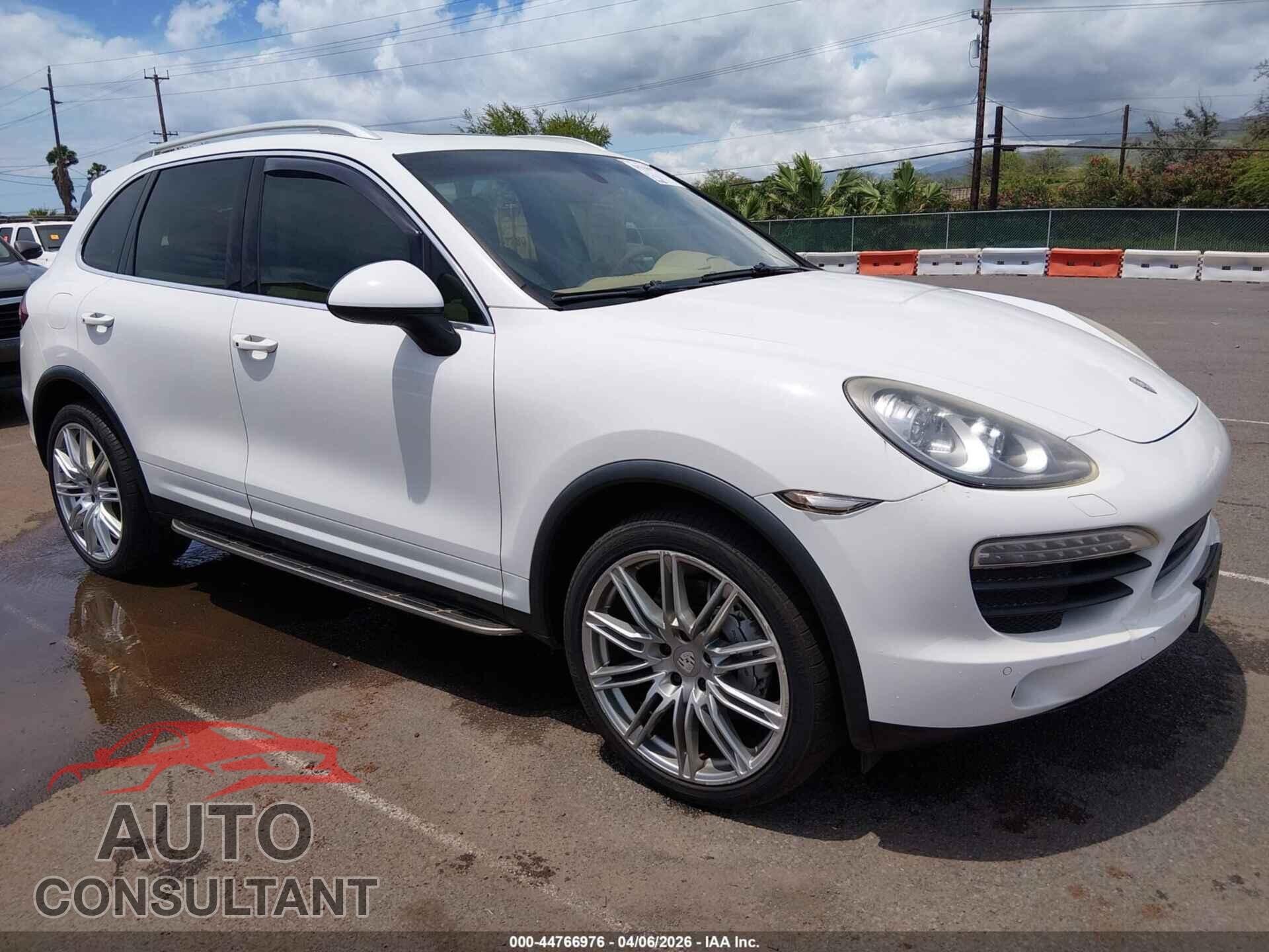 PORSCHE CAYENNE 2012 - WP1AB2A25CLA51389